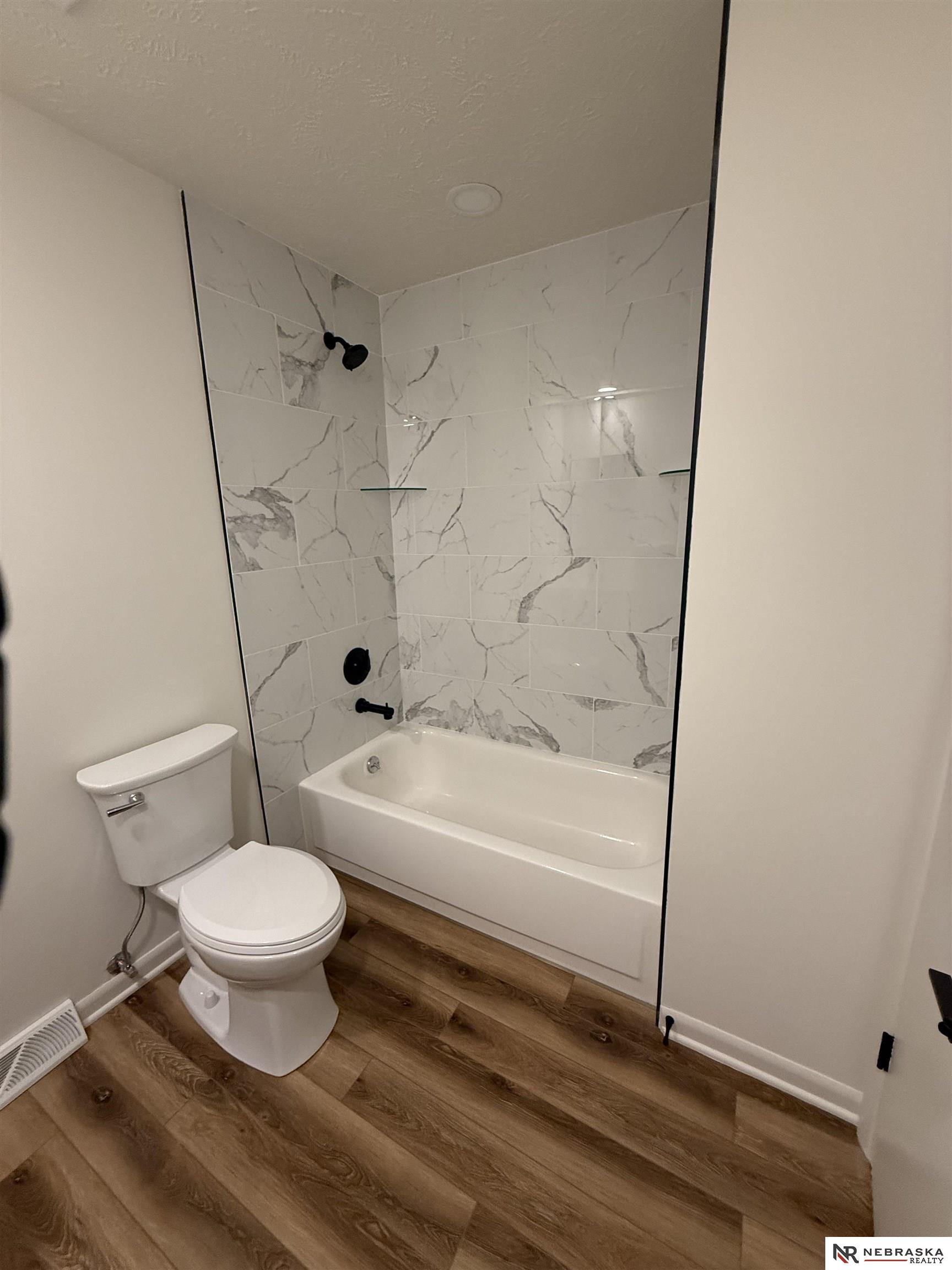 9938 Orchard Circle, Omaha, Nebraska image 6