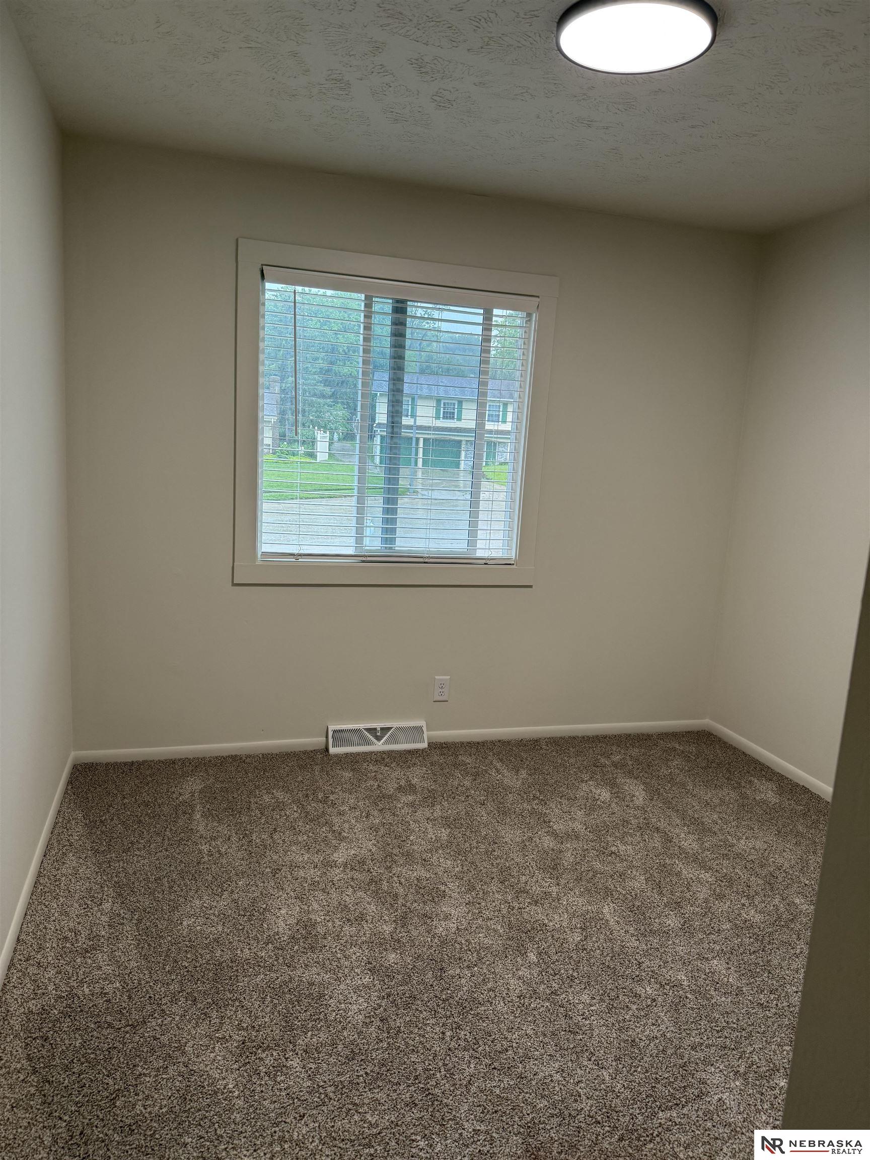 9938 Orchard Circle, Omaha, Nebraska image 8
