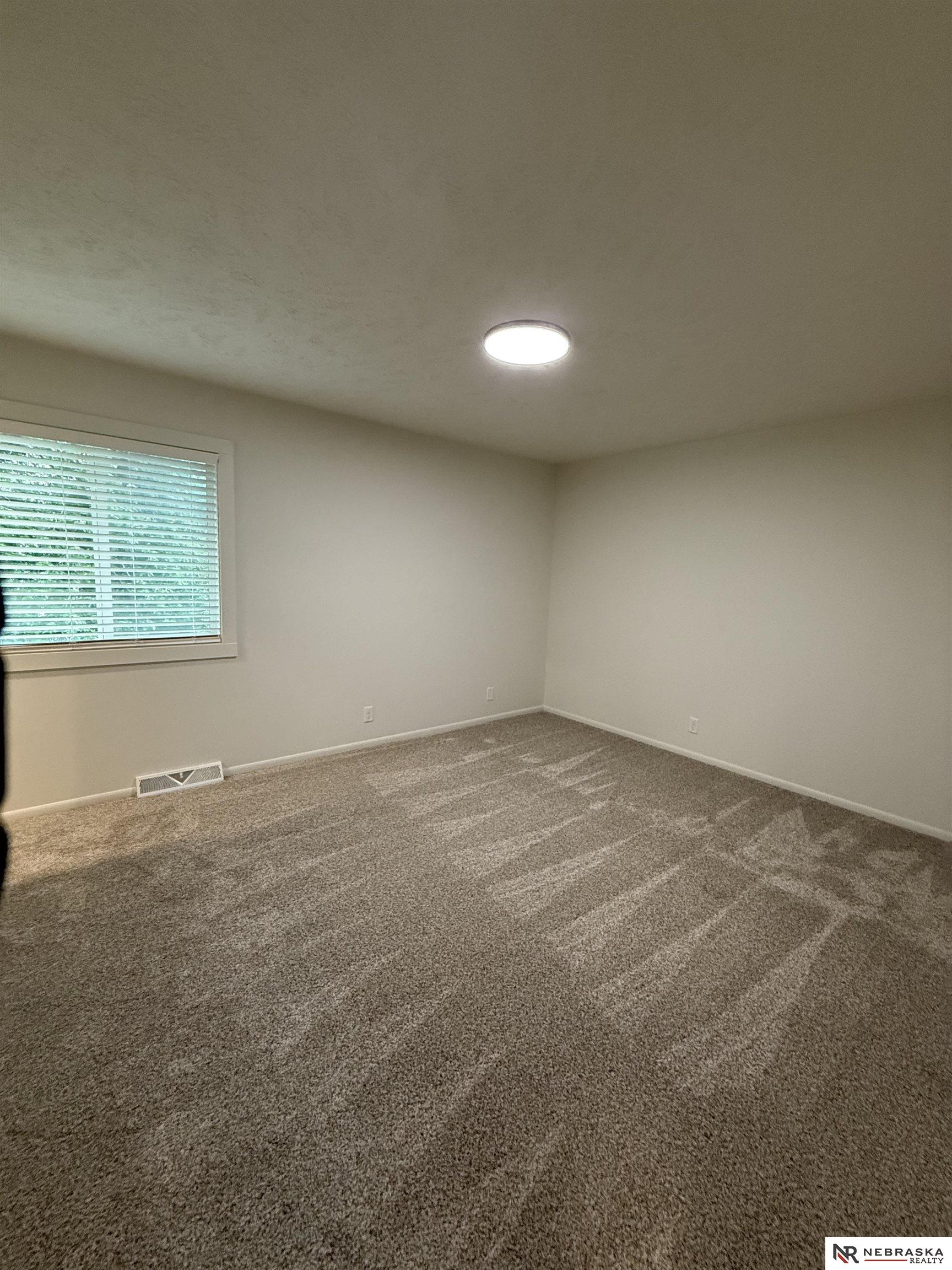 9938 Orchard Circle, Omaha, Nebraska image 10