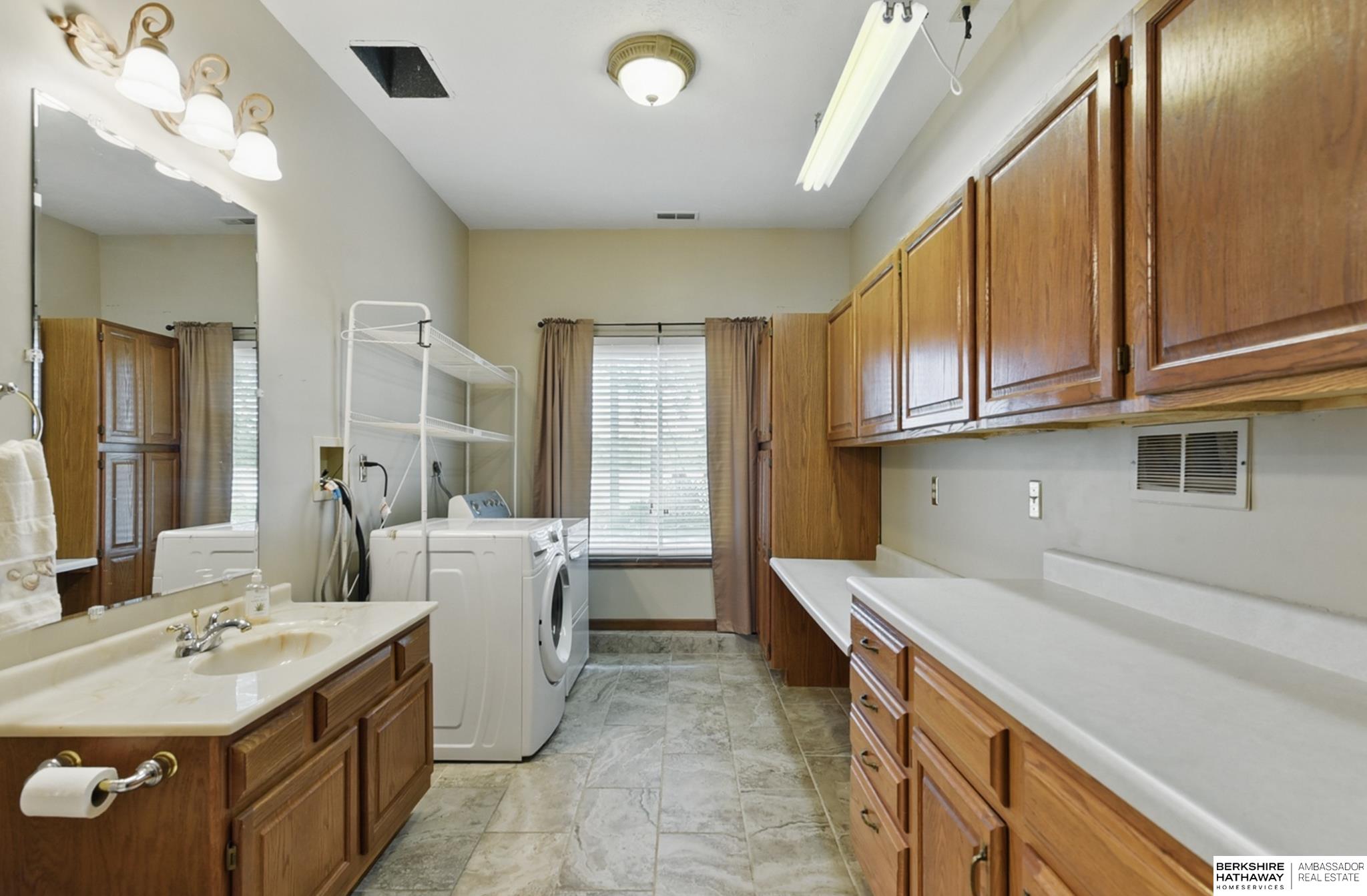 2618 Platte River Drive, Bellevue, Nebraska image 41