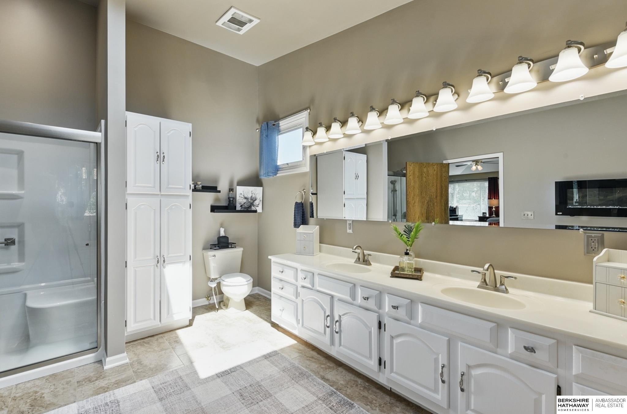 2618 Platte River Drive, Bellevue, Nebraska image 49