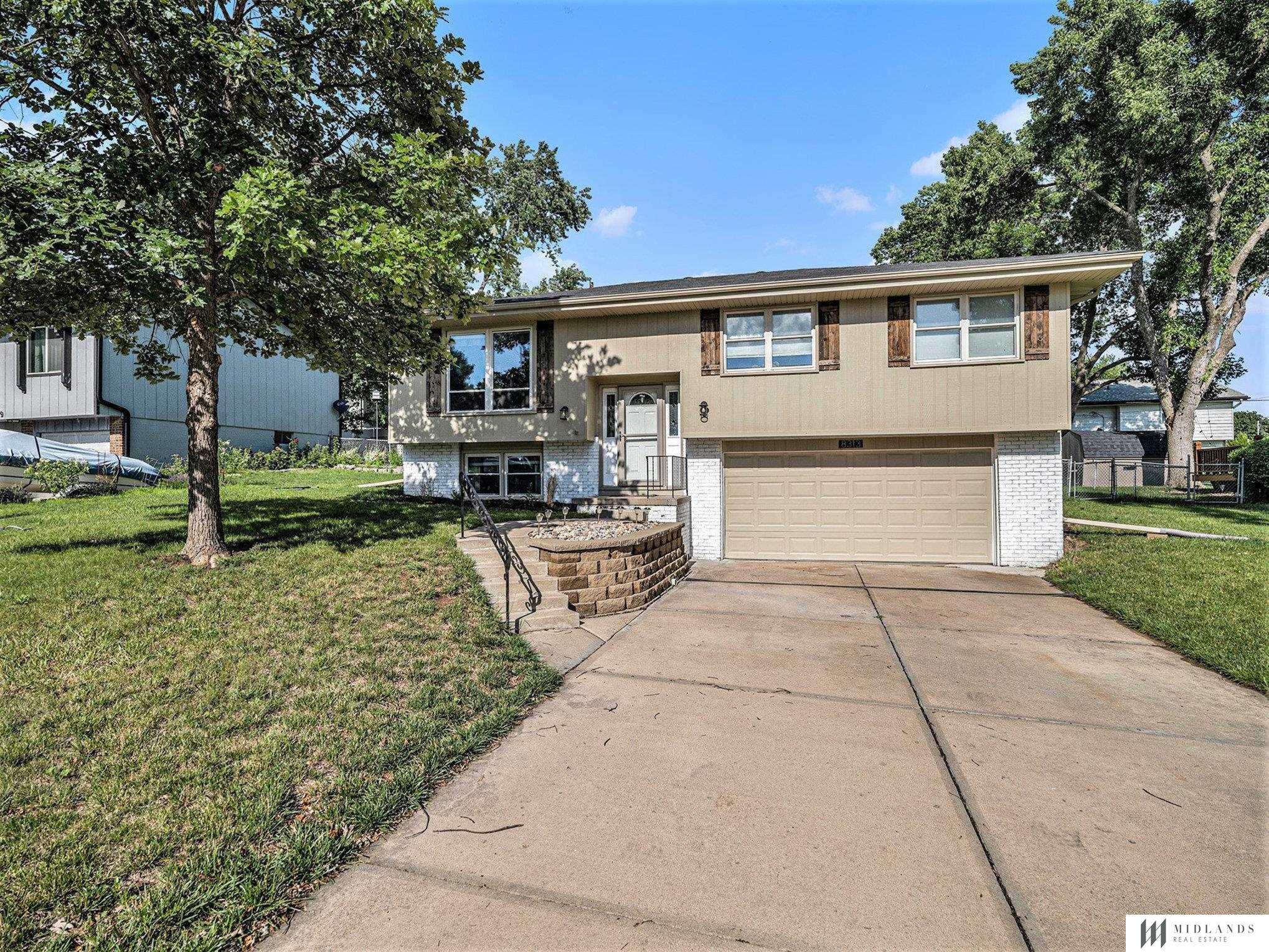 8313 S 49 Street, Bellevue, Nebraska image 1