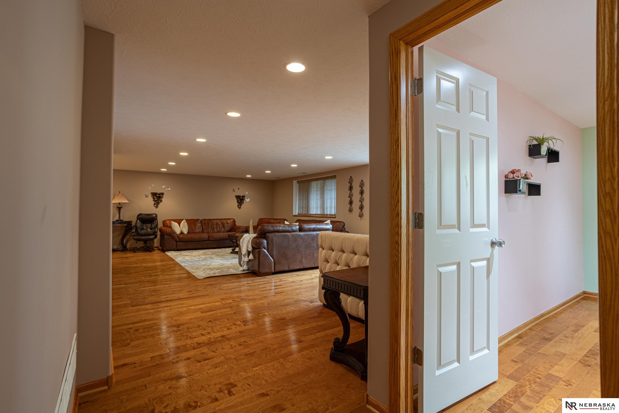 5411 N 15th Street, Lincoln, Nebraska image 33