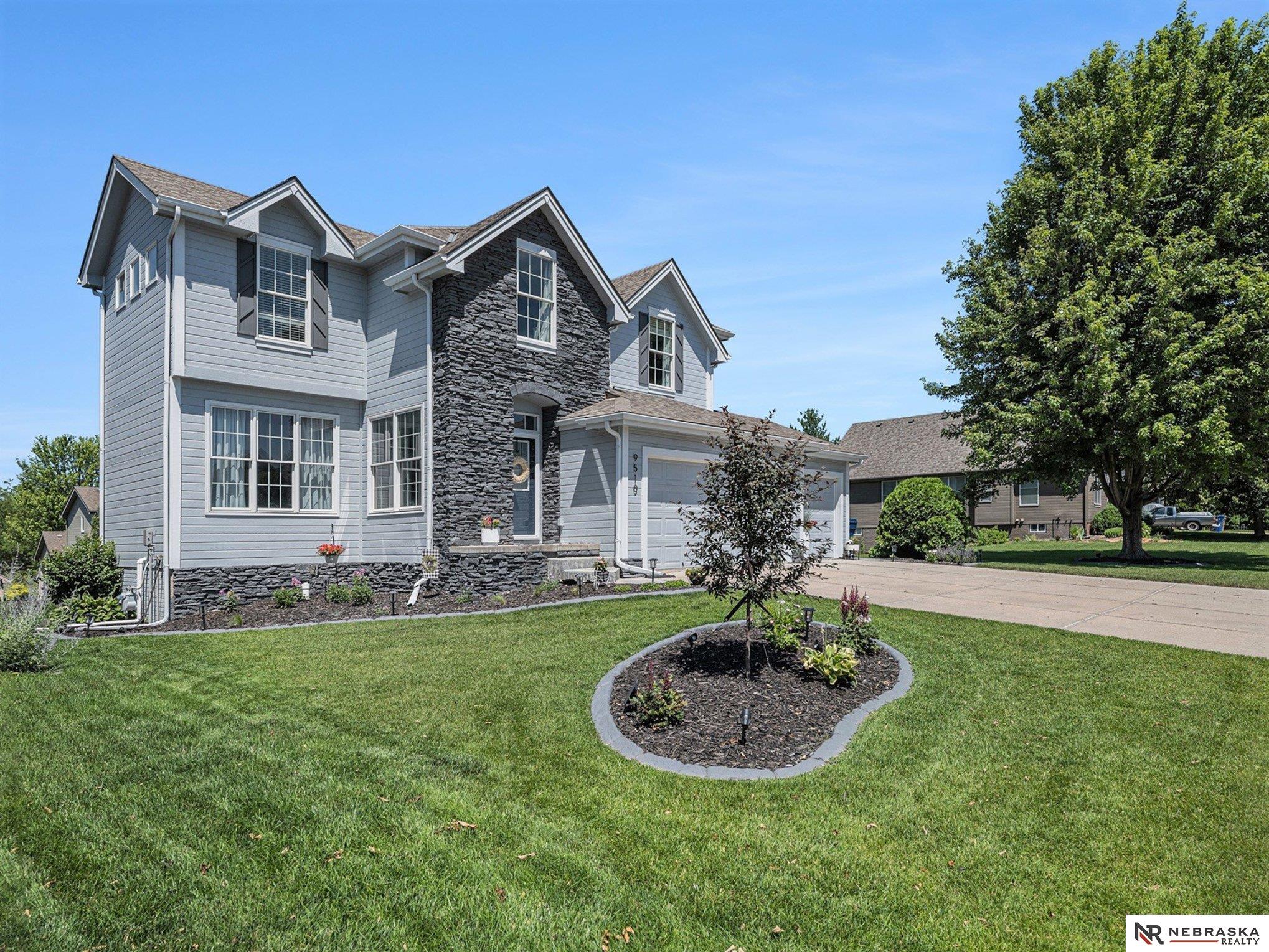 9510 S 27th Street, Bellevue