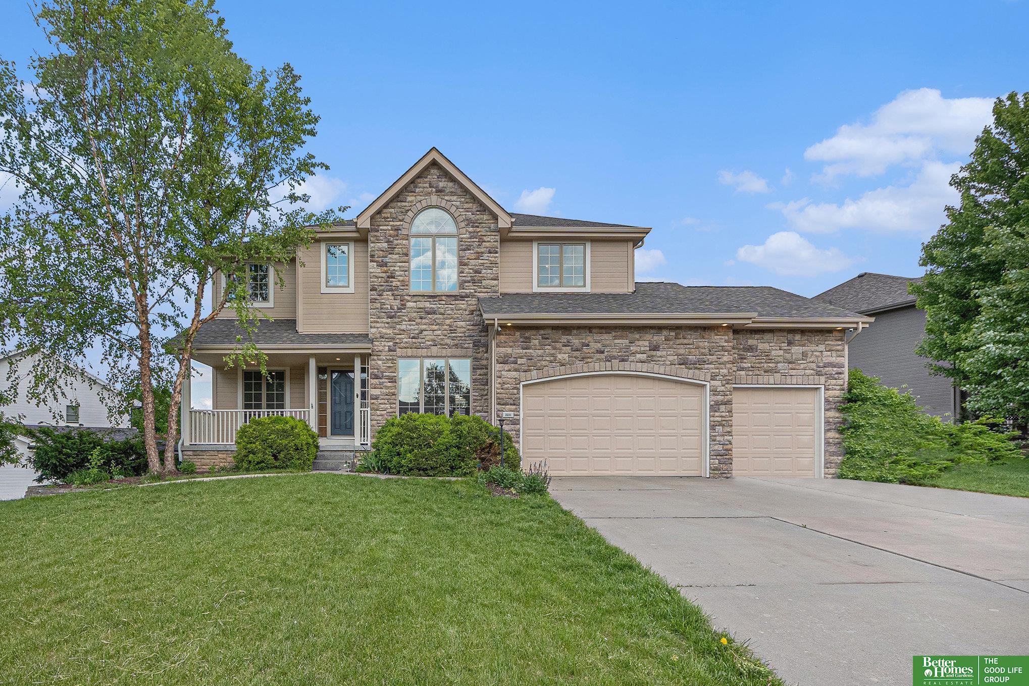 2231 Crystal Creek Drive, Papillion, Nebraska image 1