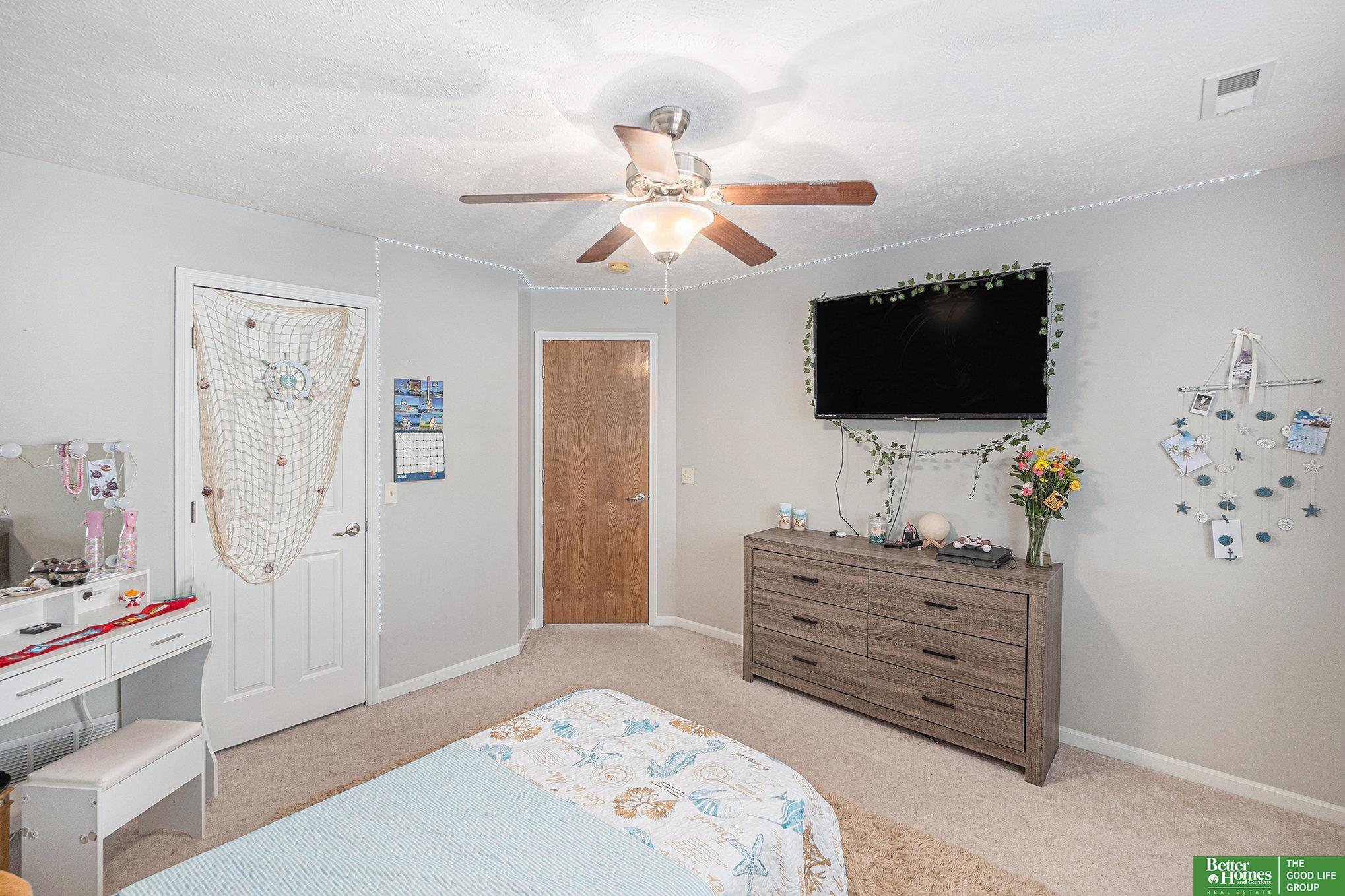 2231 Crystal Creek Drive, Papillion, Nebraska image 32