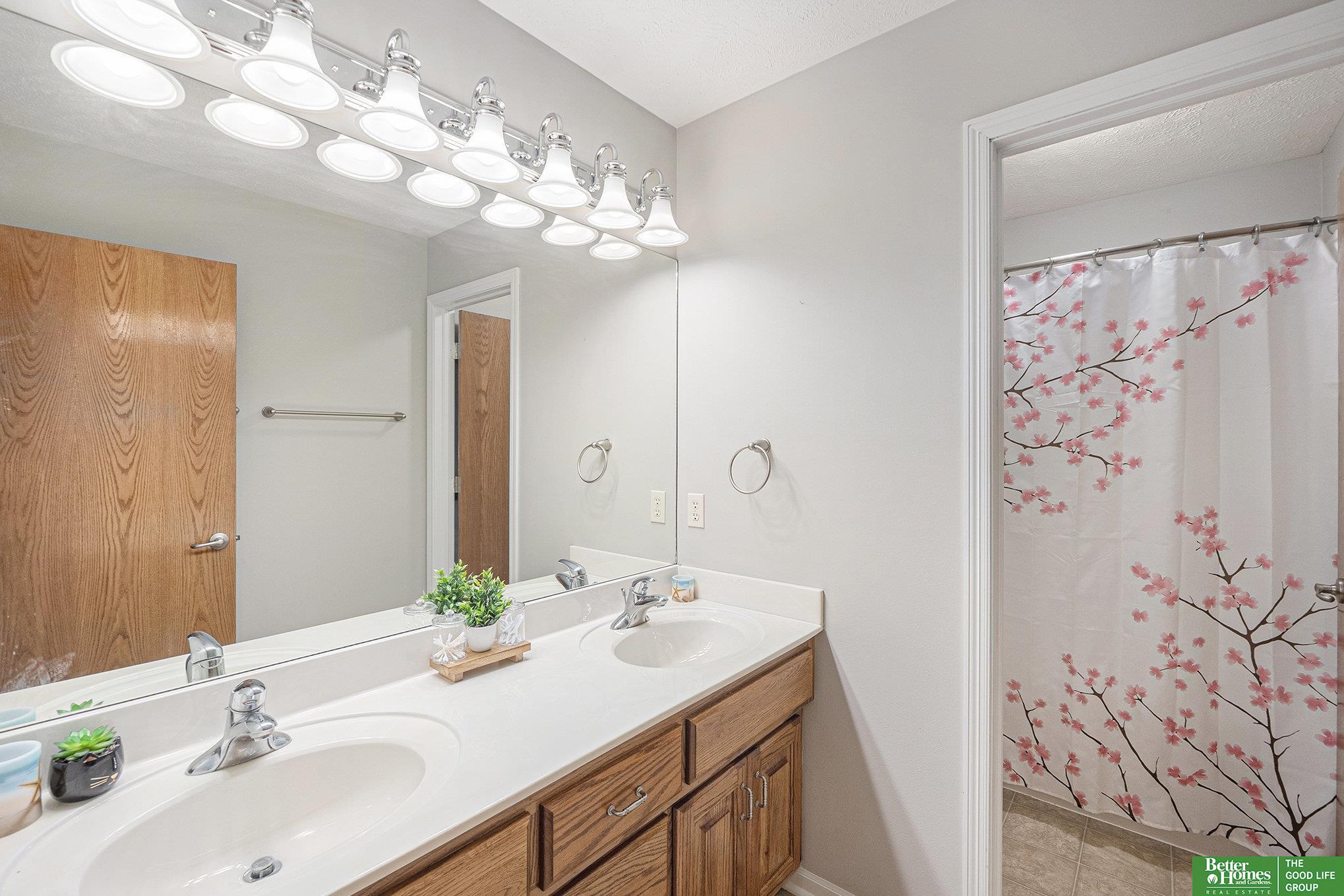 2231 Crystal Creek Drive, Papillion, Nebraska image 33