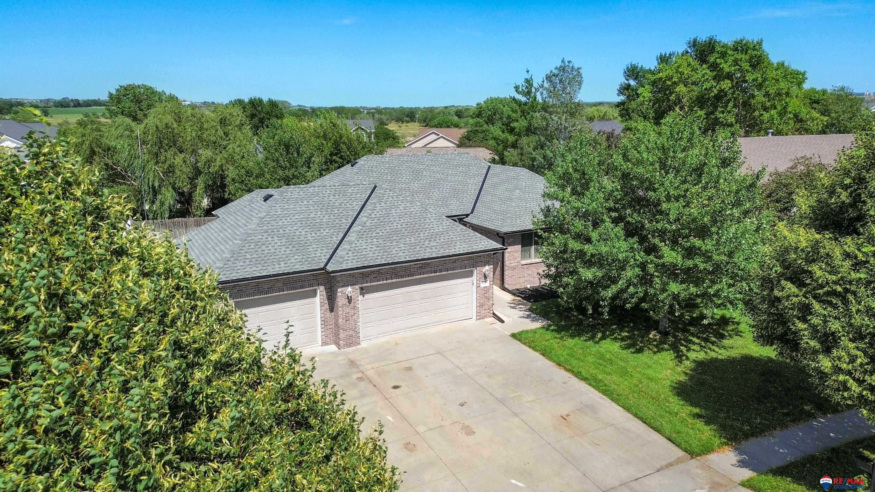 6530 Foxglove Lane, Lincoln, Nebraska image 1