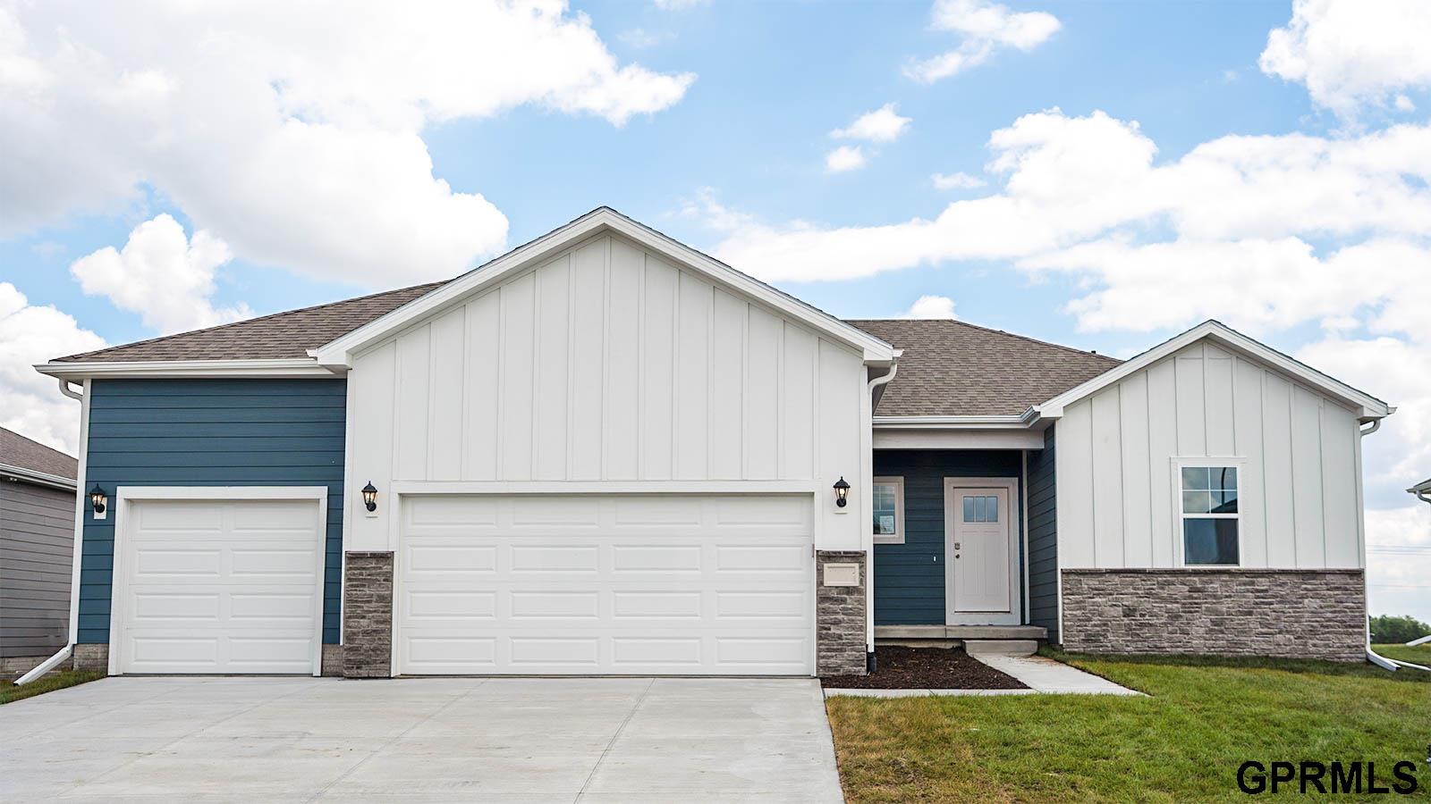 17055 Craig Street, Bennington, Nebraska image 1