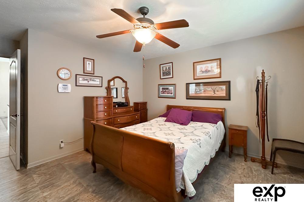 2611 N 189th Street, Elkhorn, Nebraska image 28