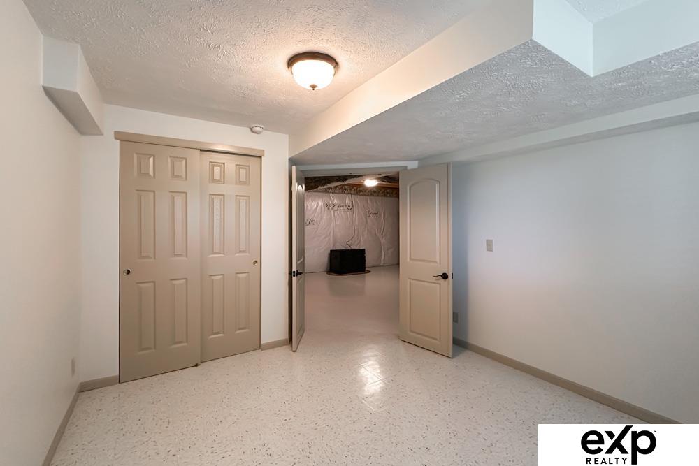 2611 N 189th Street, Elkhorn, Nebraska image 34
