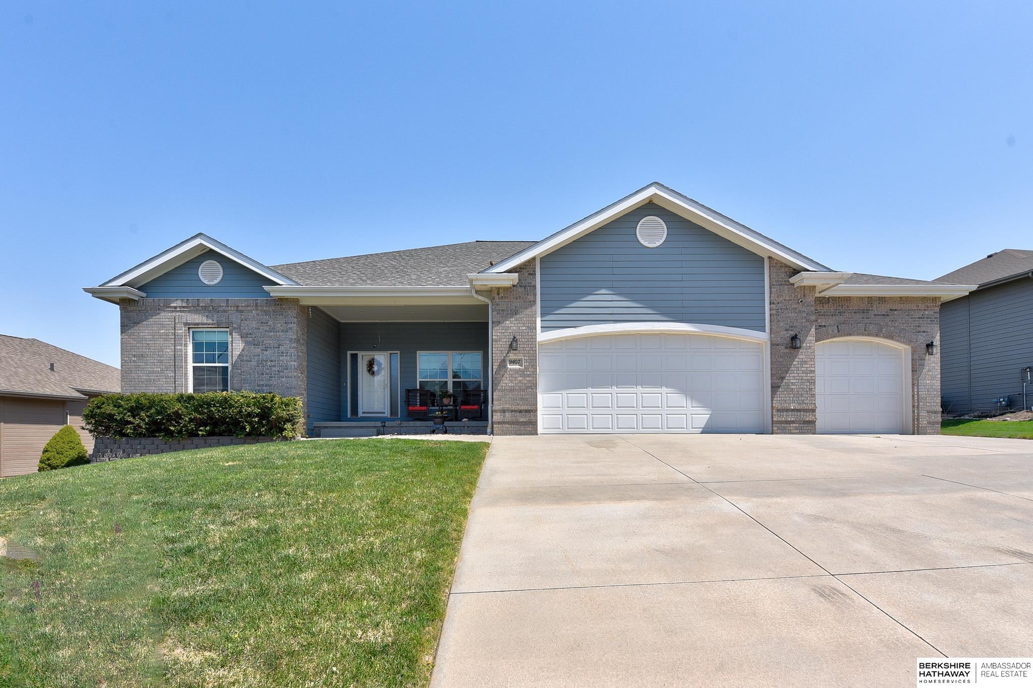 9407 S 71st Avenue, Papillion, Nebraska image 1