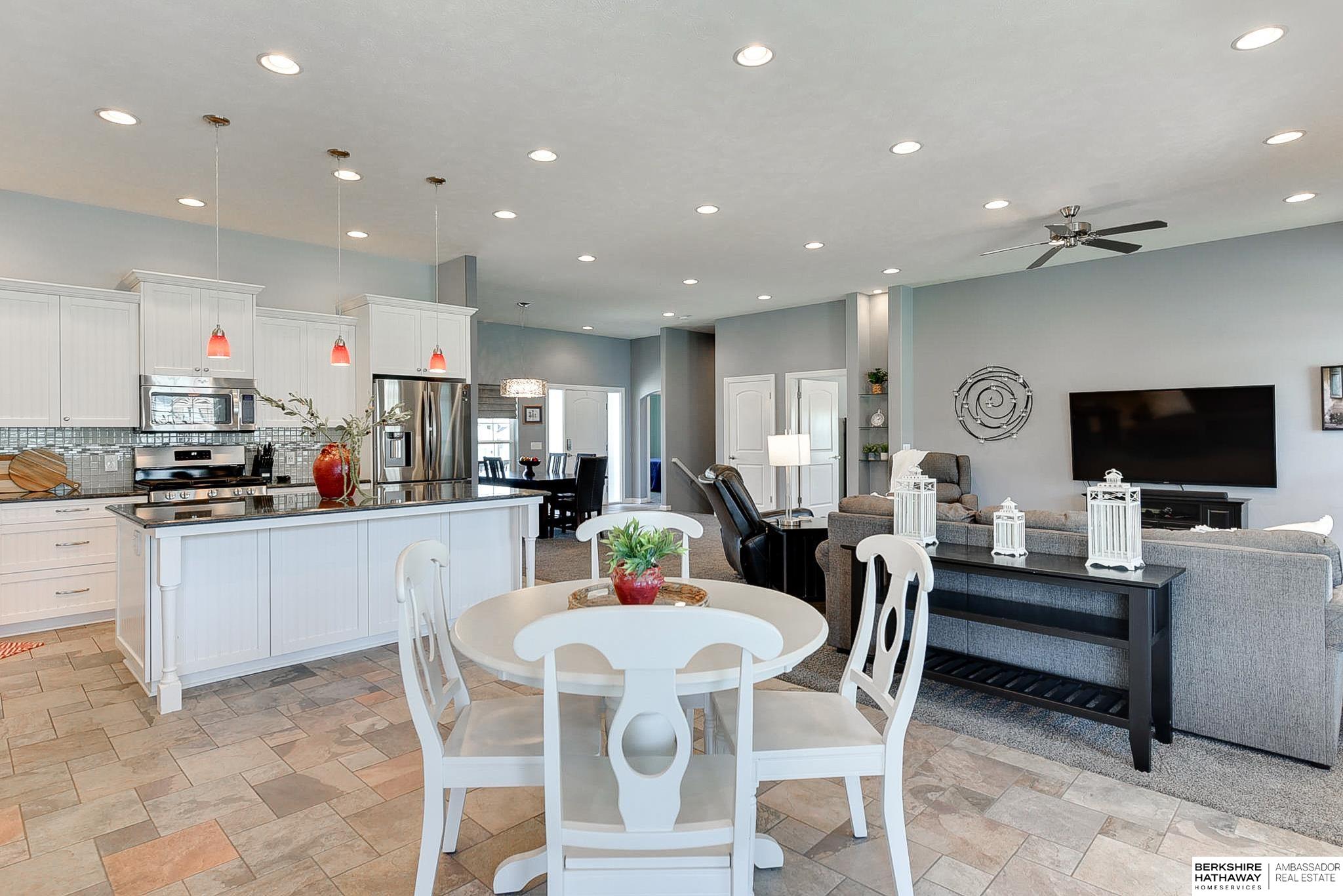 9407 S 71st Avenue, Papillion, Nebraska image 12