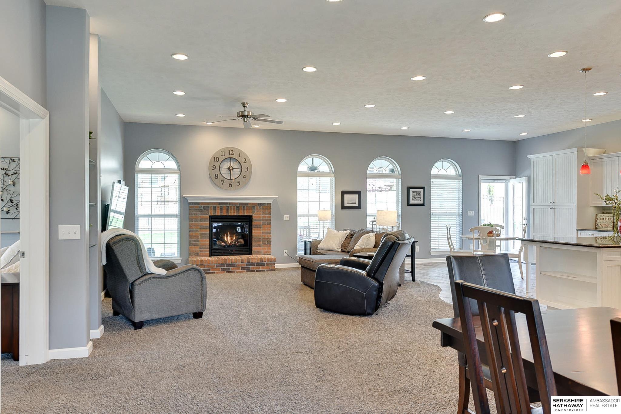 9407 S 71st Avenue, Papillion, Nebraska image 4