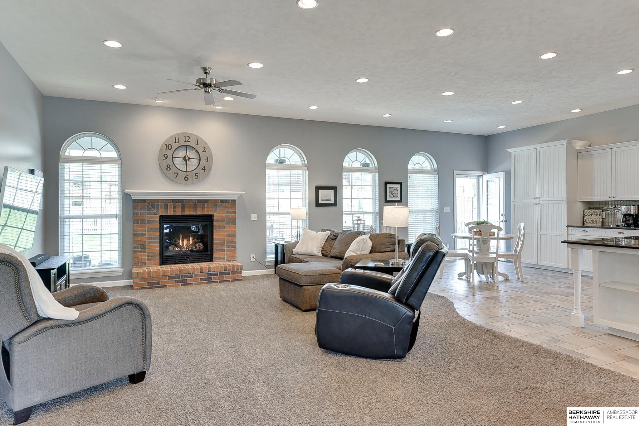 9407 S 71st Avenue, Papillion, Nebraska image 6