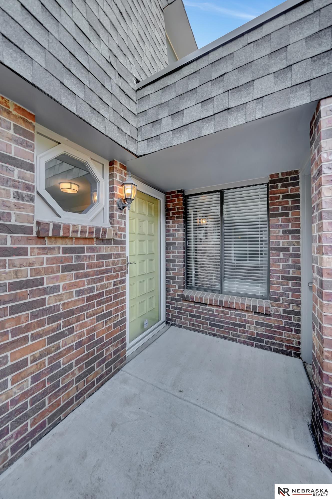 3586 Neerpark Drive, Lincoln, Nebraska image 2