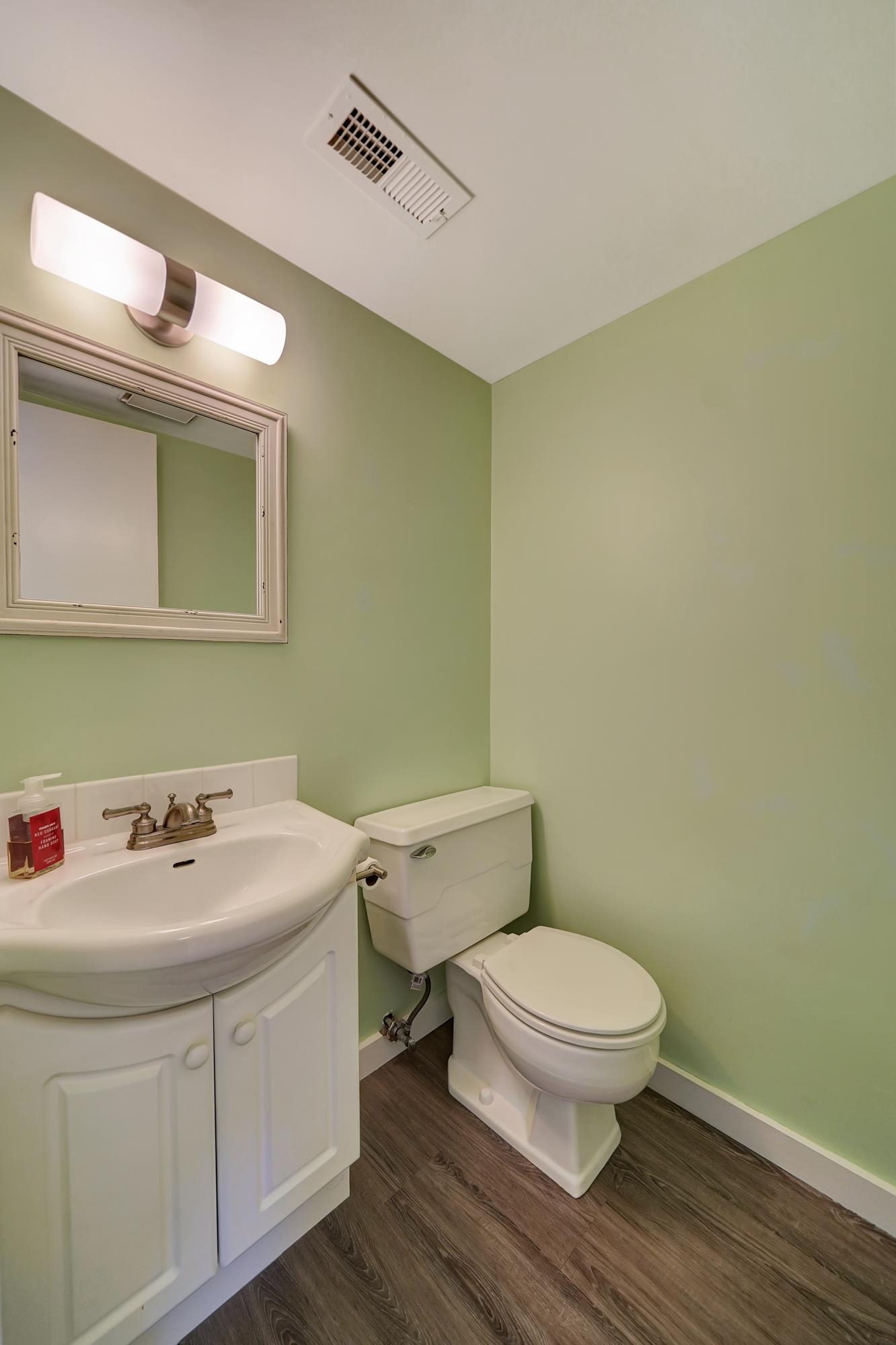 3586 Neerpark Drive, Lincoln, Nebraska image 12