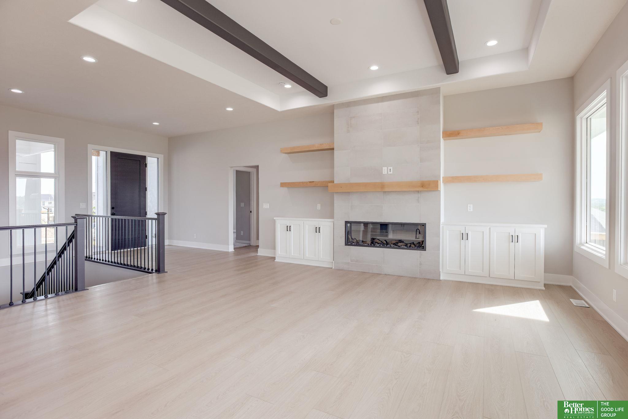 5807 N 197th Street, Elkhorn, Nebraska image 3