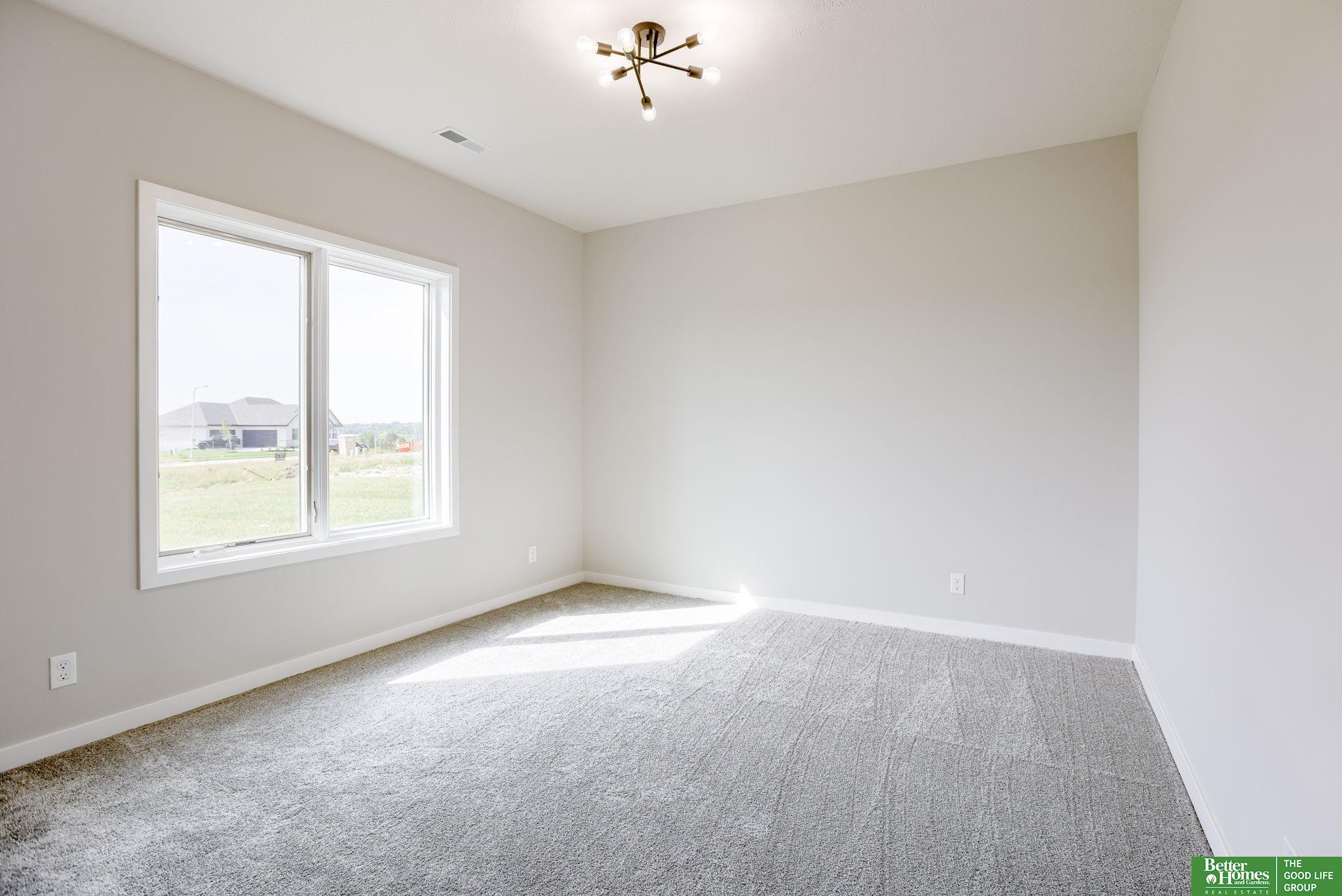 5807 N 197th Street, Elkhorn, Nebraska image 25