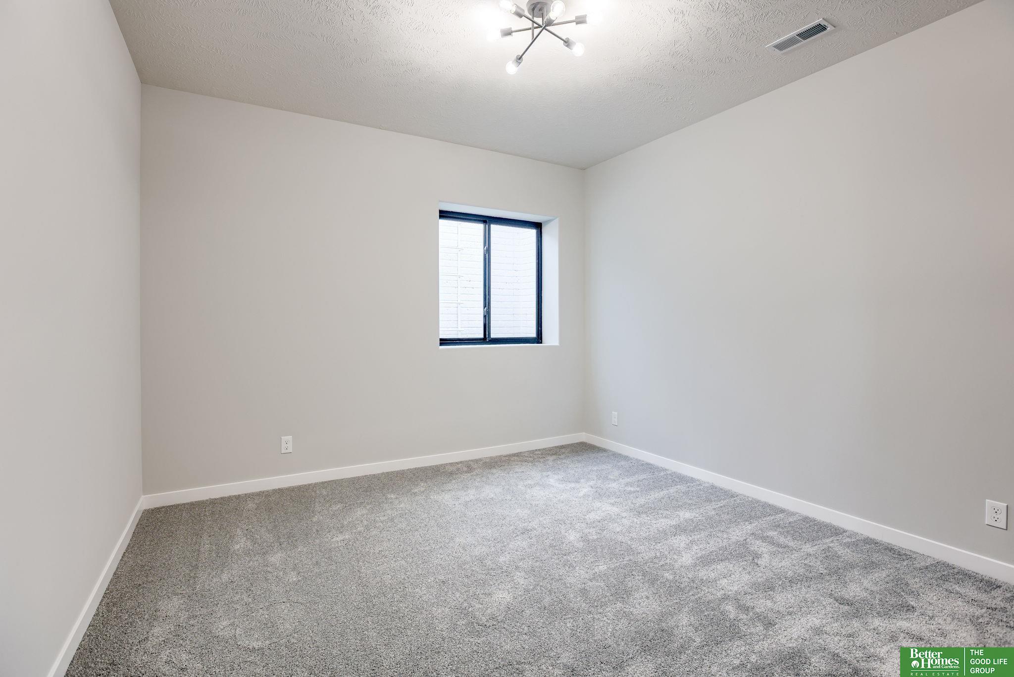 5807 N 197th Street, Elkhorn, Nebraska image 28