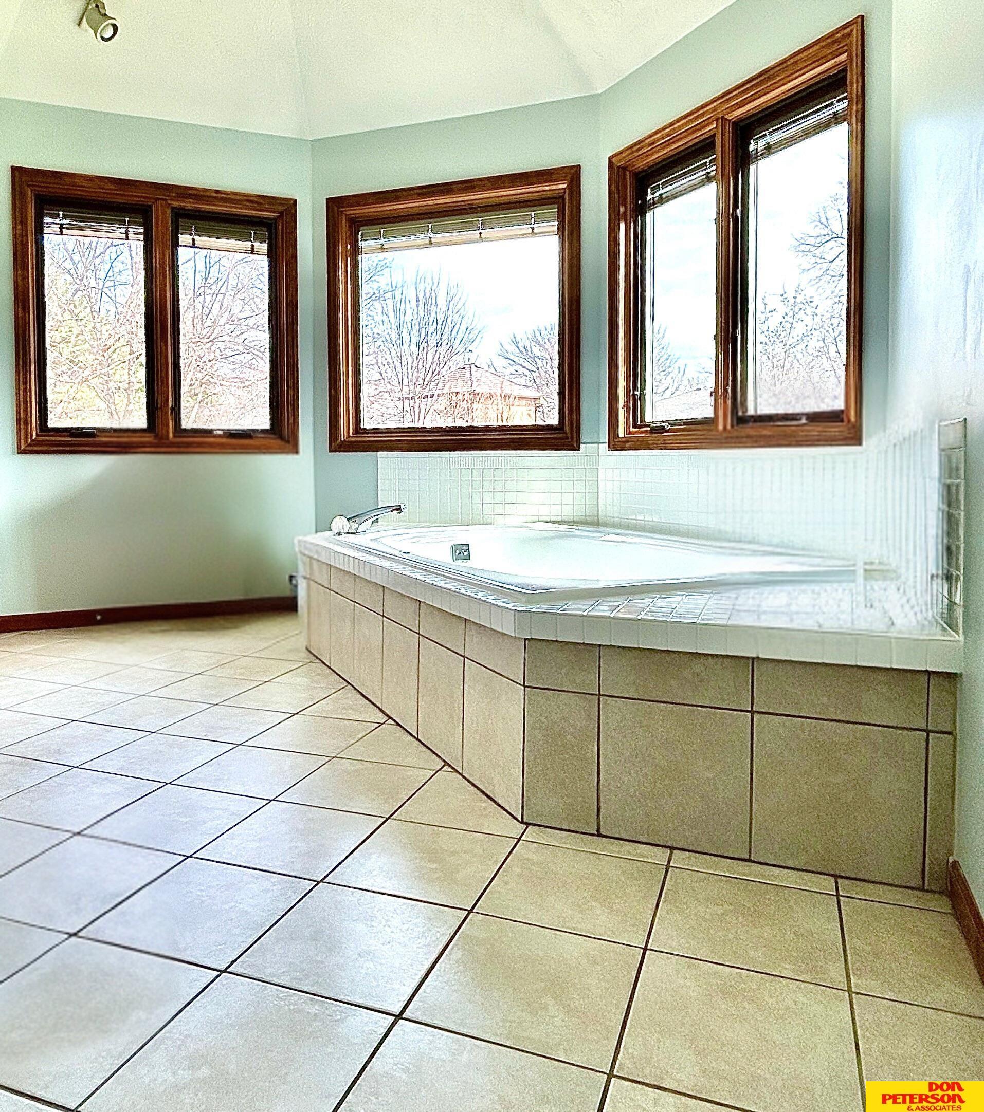 1325 N 127th Street, Omaha, Nebraska image 15