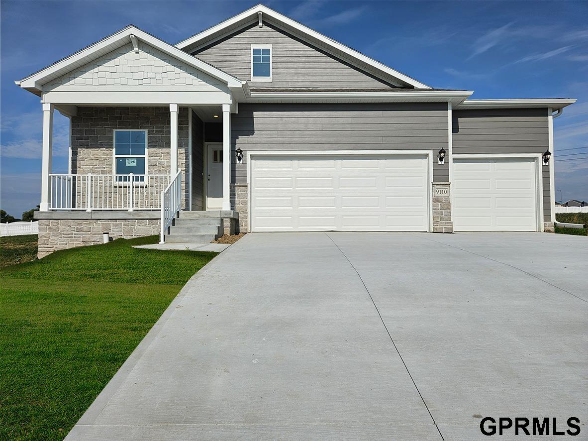 8408 S 176th Avenue, Omaha, Nebraska image 1