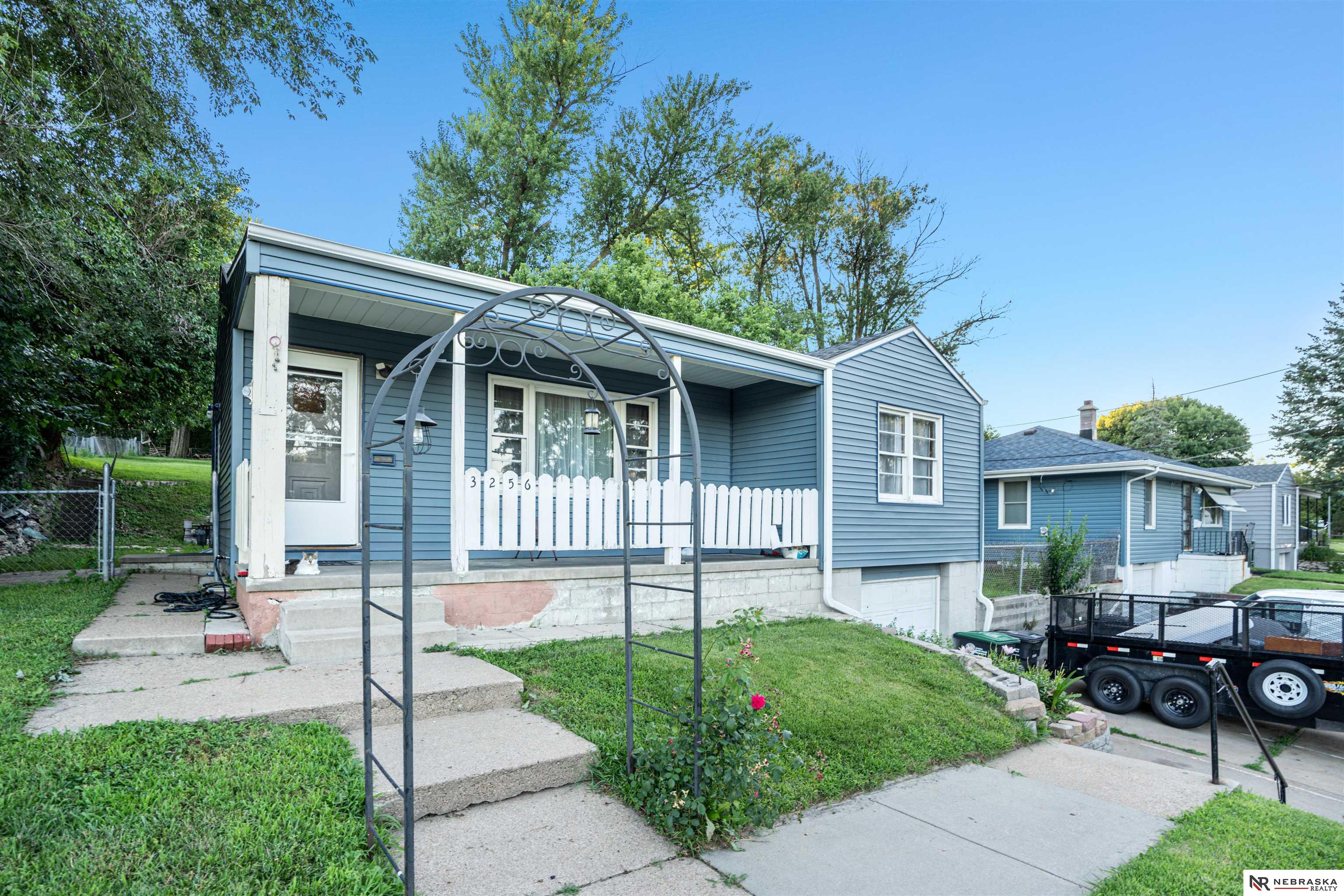 3256 S 40th Street, Omaha, Nebraska image 1