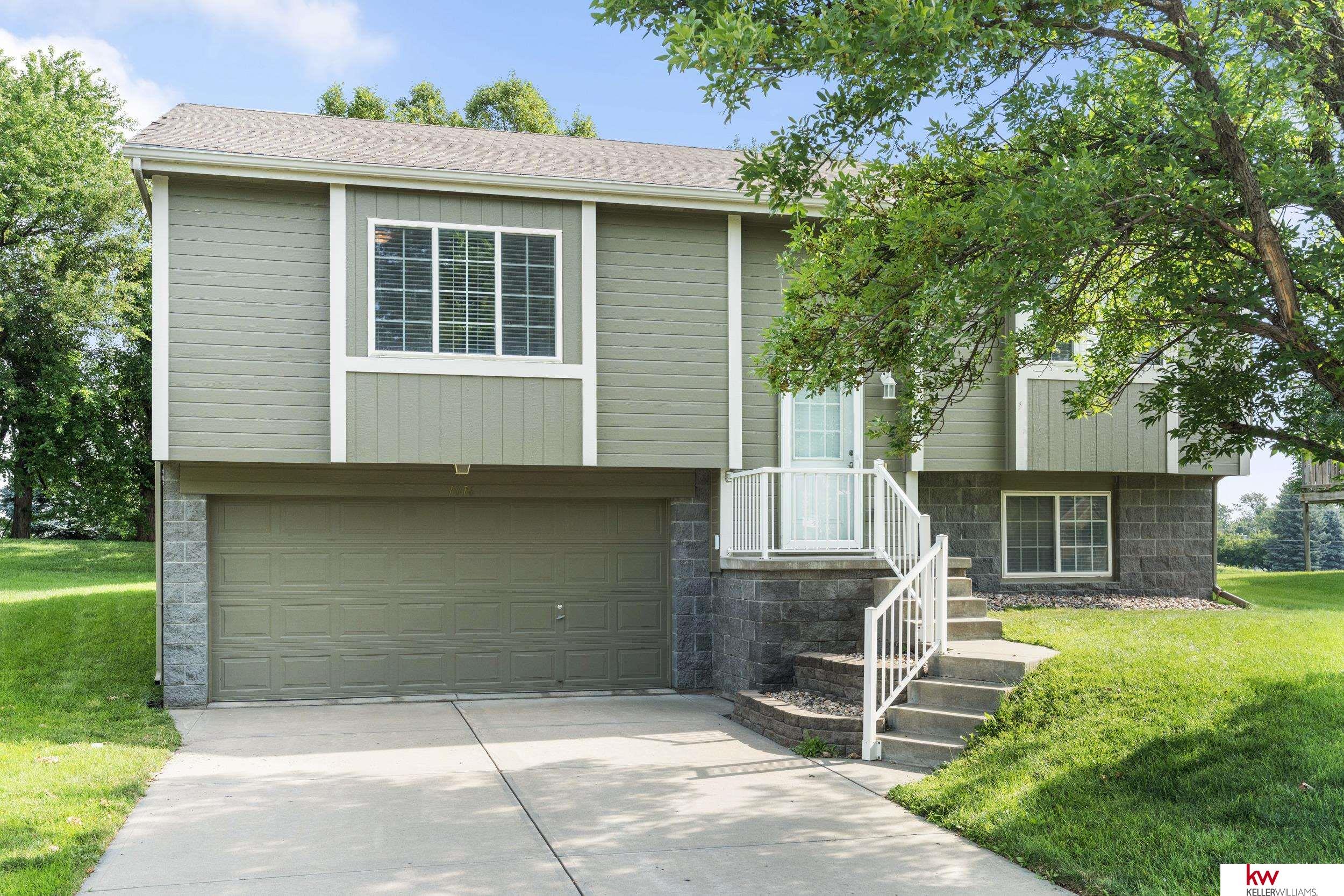 1016 Timberline Drive, Papillion, Nebraska image 1