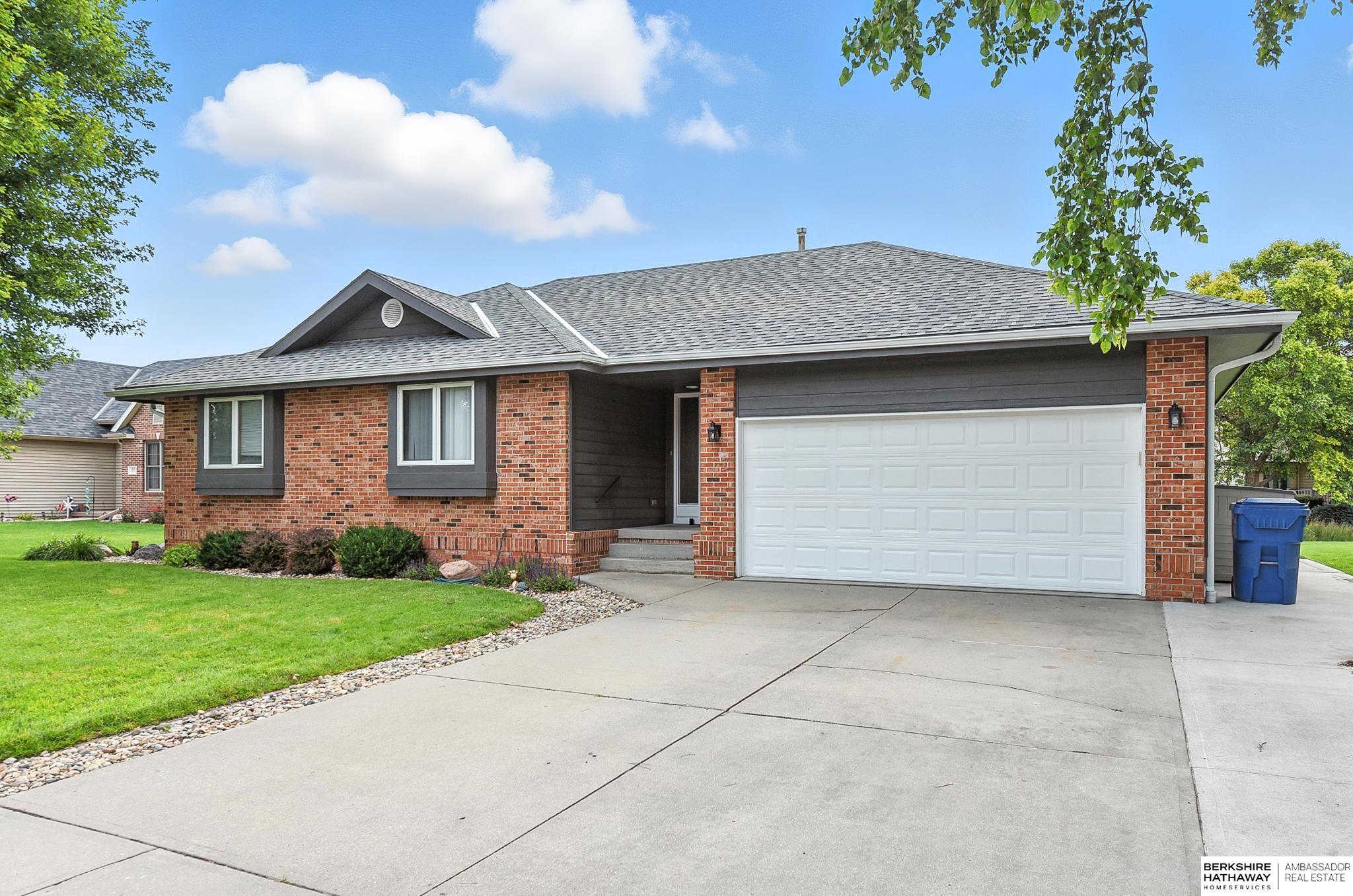 768 N Day Drive, Fremont, Nebraska image 1