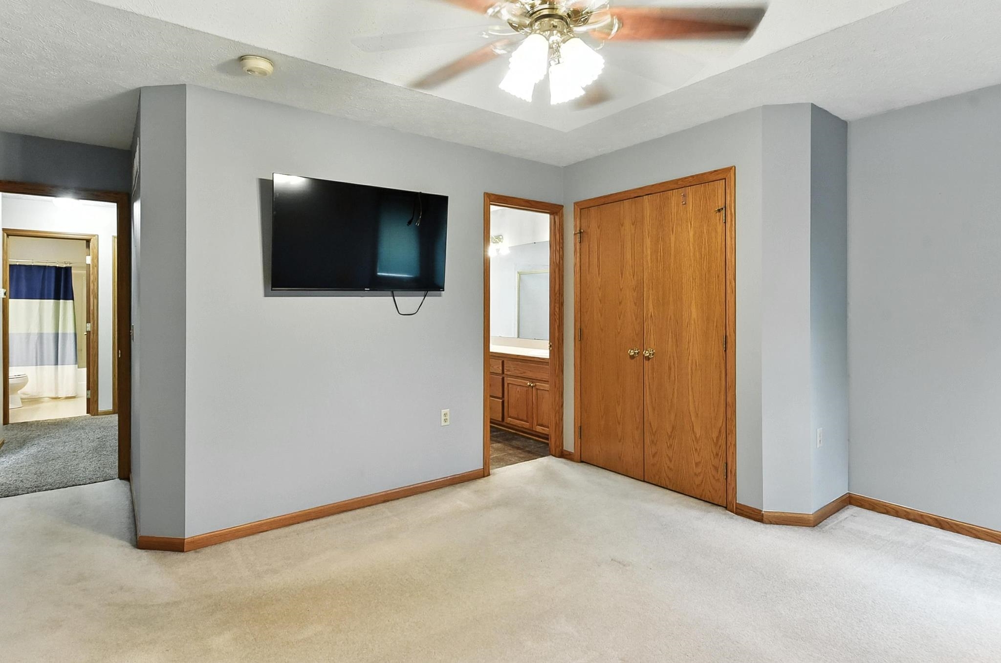 768 N Day Drive, Fremont, Nebraska image 16