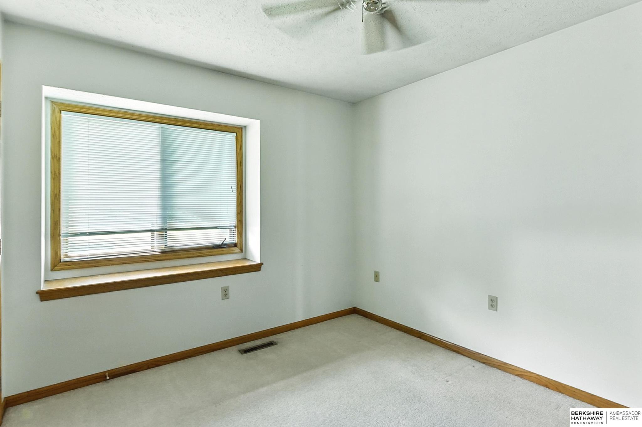 768 N Day Drive, Fremont, Nebraska image 22