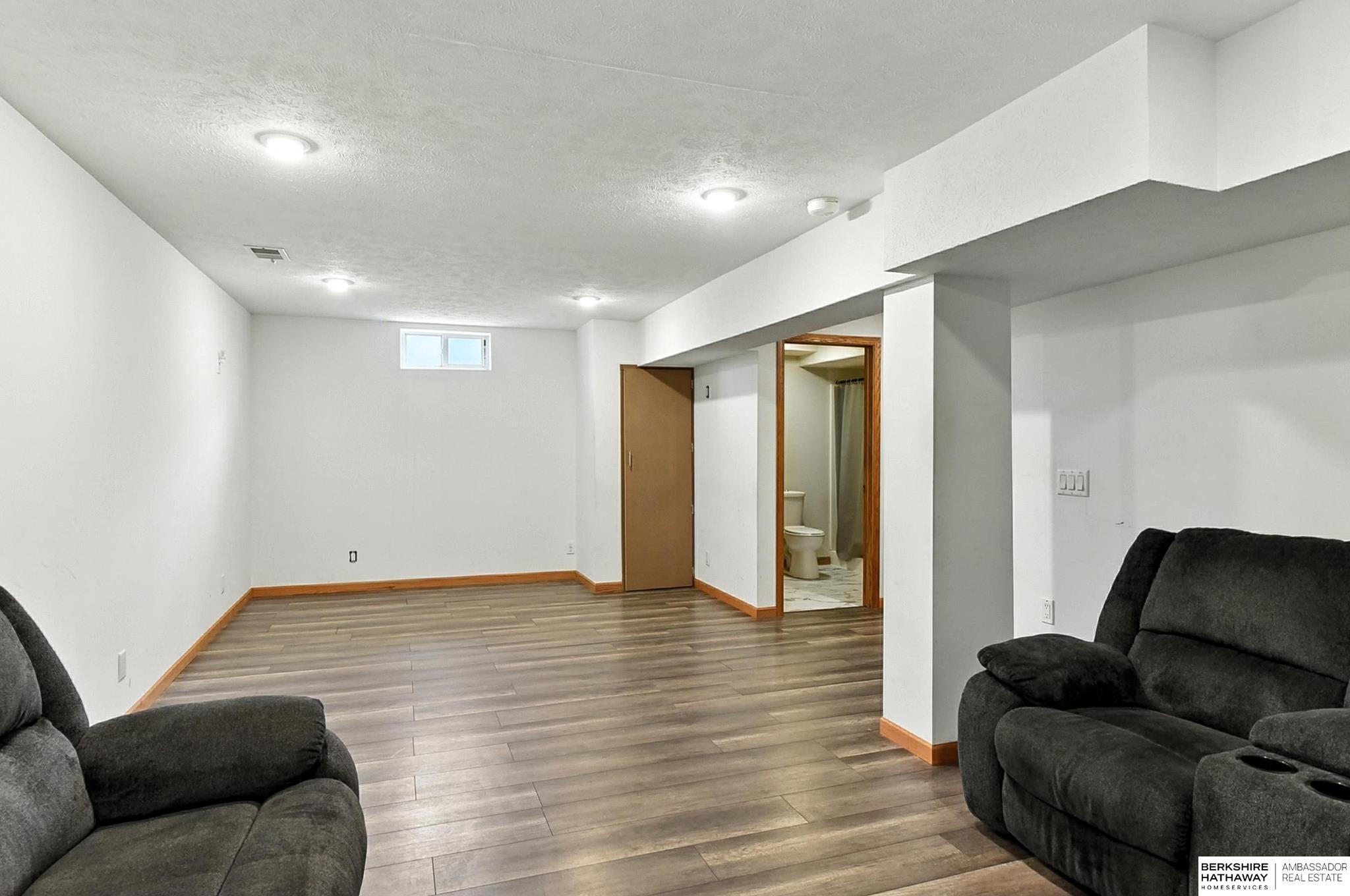768 N Day Drive, Fremont, Nebraska image 26