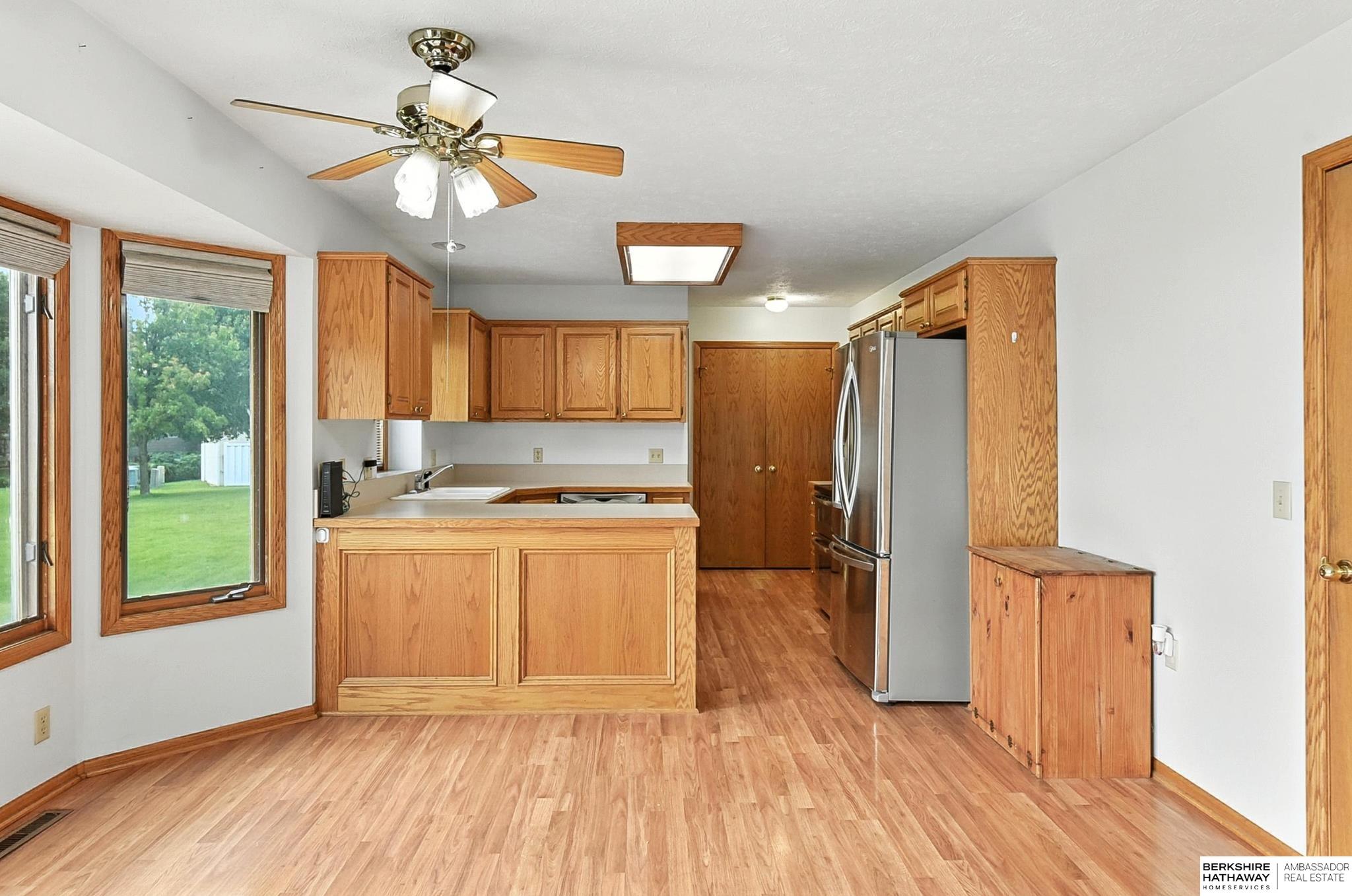 768 N Day Drive, Fremont, Nebraska image 9
