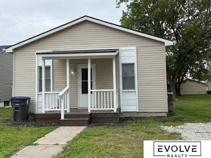 1320 Avenue H, Council Bluffs, Iowa image 1