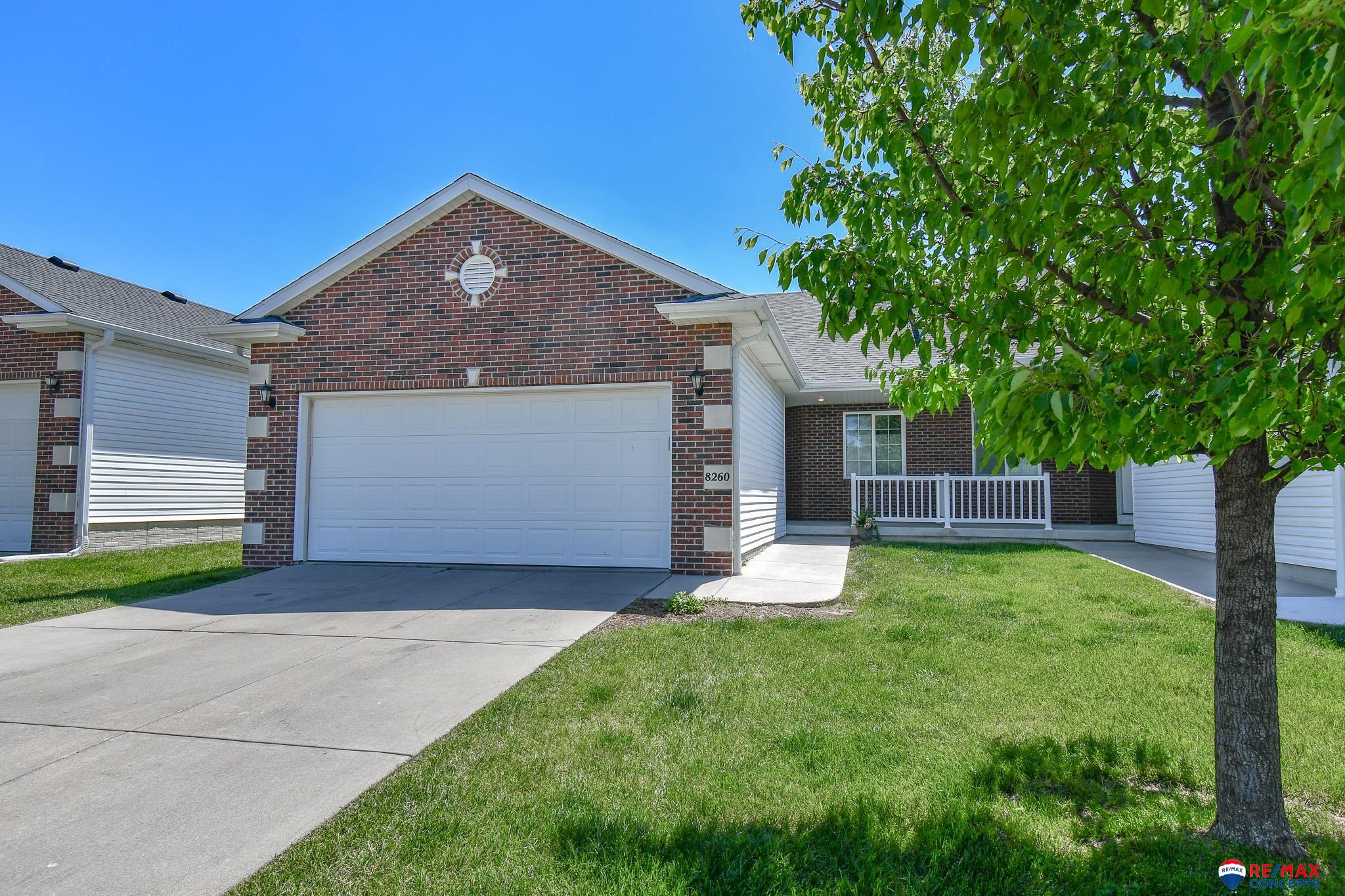 8260 S Tularosa Lane, Lincoln, Nebraska image 1