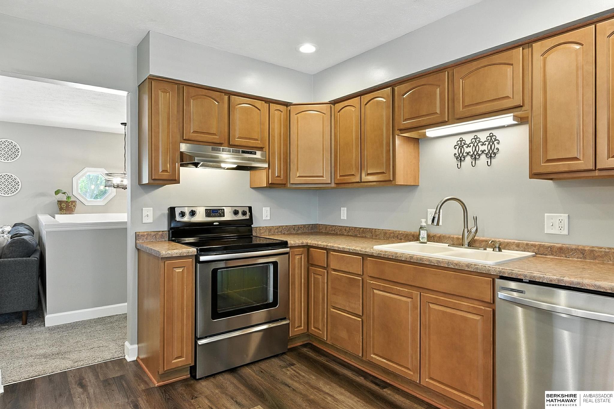 603 Cedardale Road, Papillion, Nebraska image 10