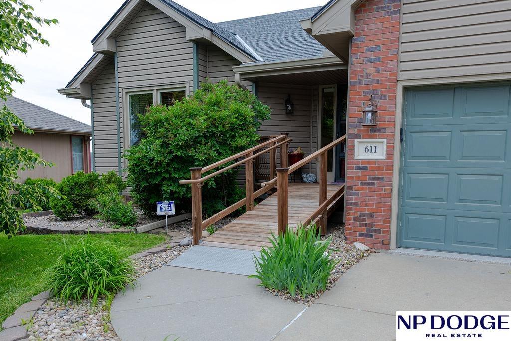 611 Diamond Lane, Papillion, Nebraska image 4