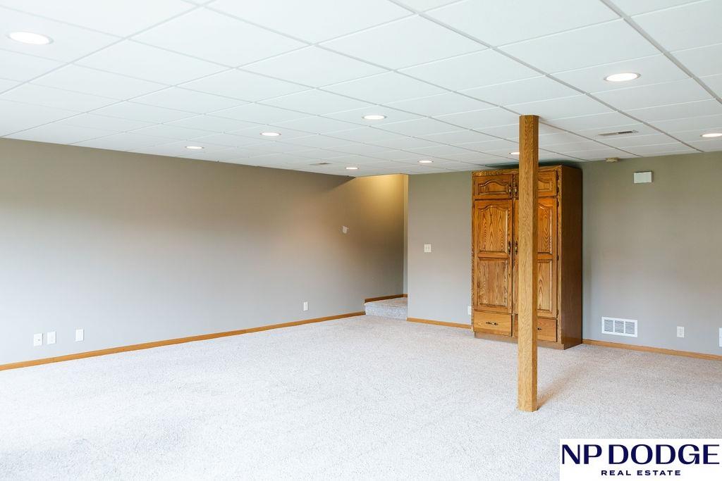 611 Diamond Lane, Papillion, Nebraska image 47