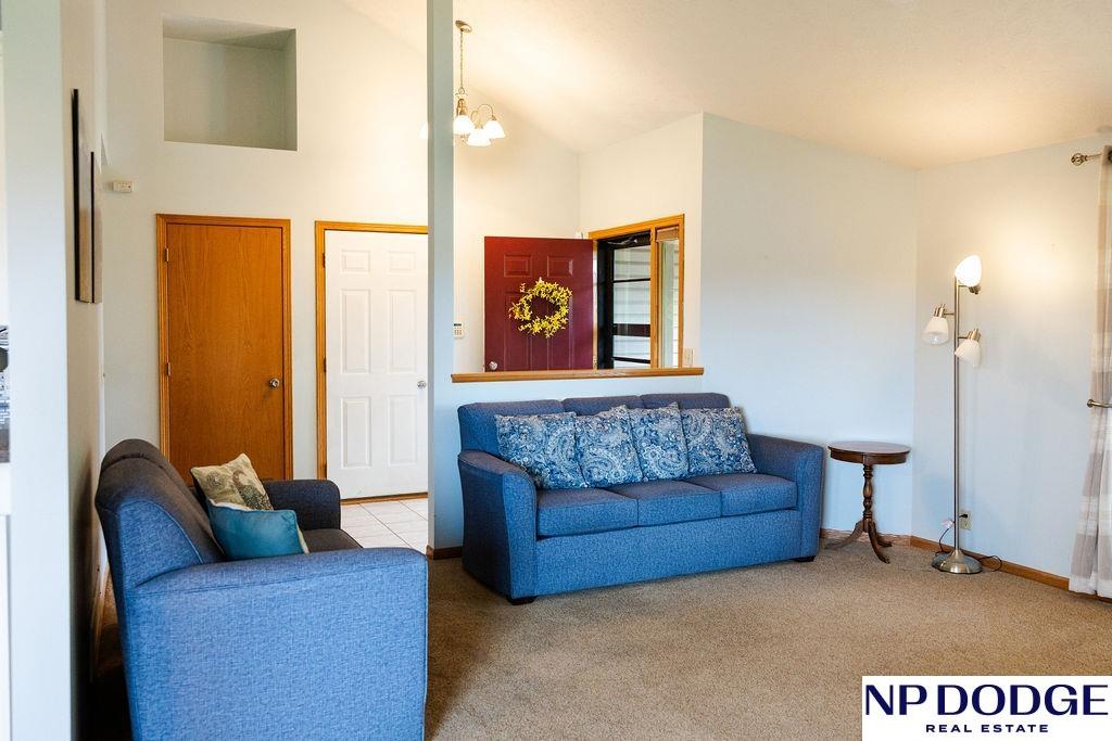 611 Diamond Lane, Papillion, Nebraska image 8