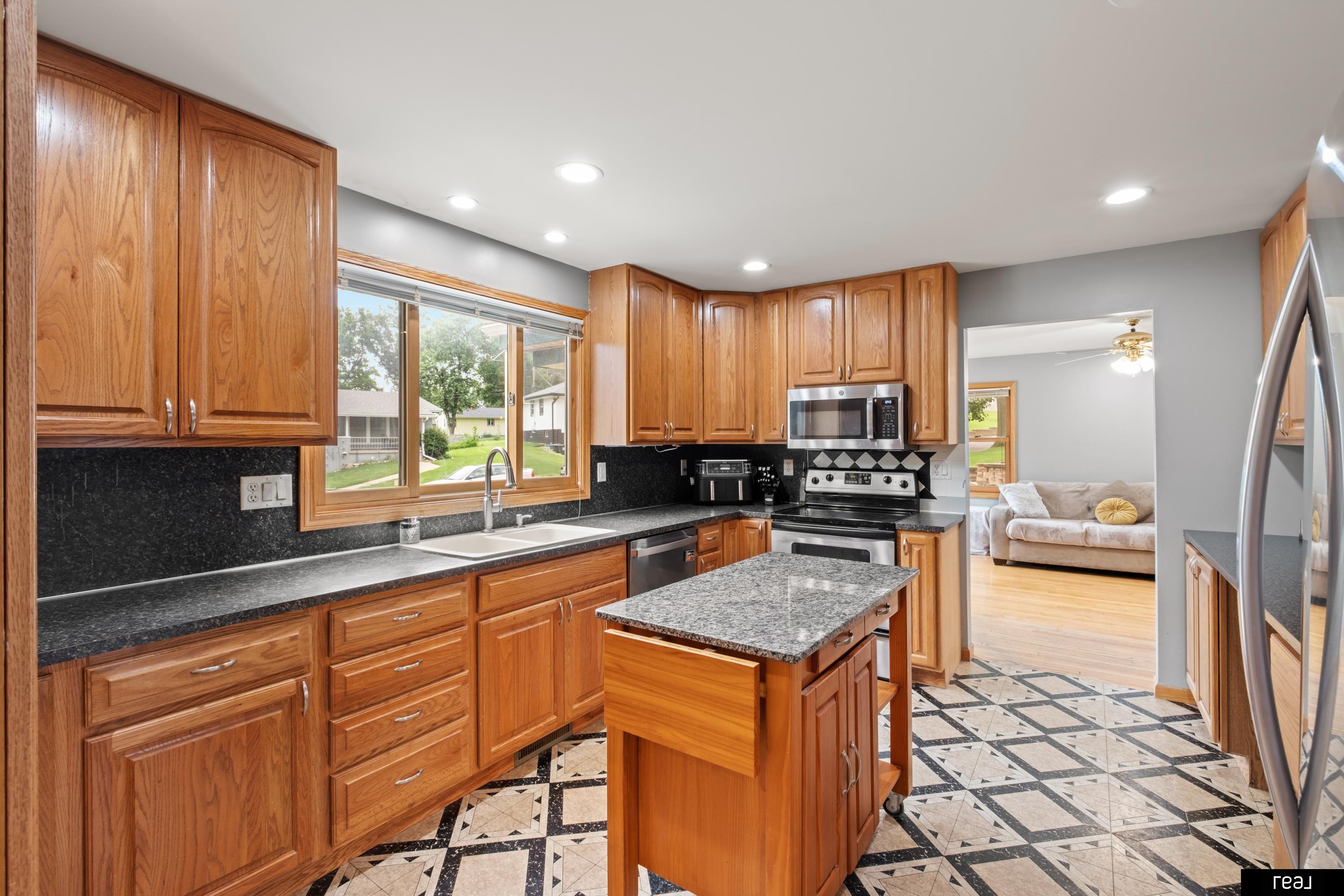 1104 Delmar Street, Papillion, Nebraska image 1