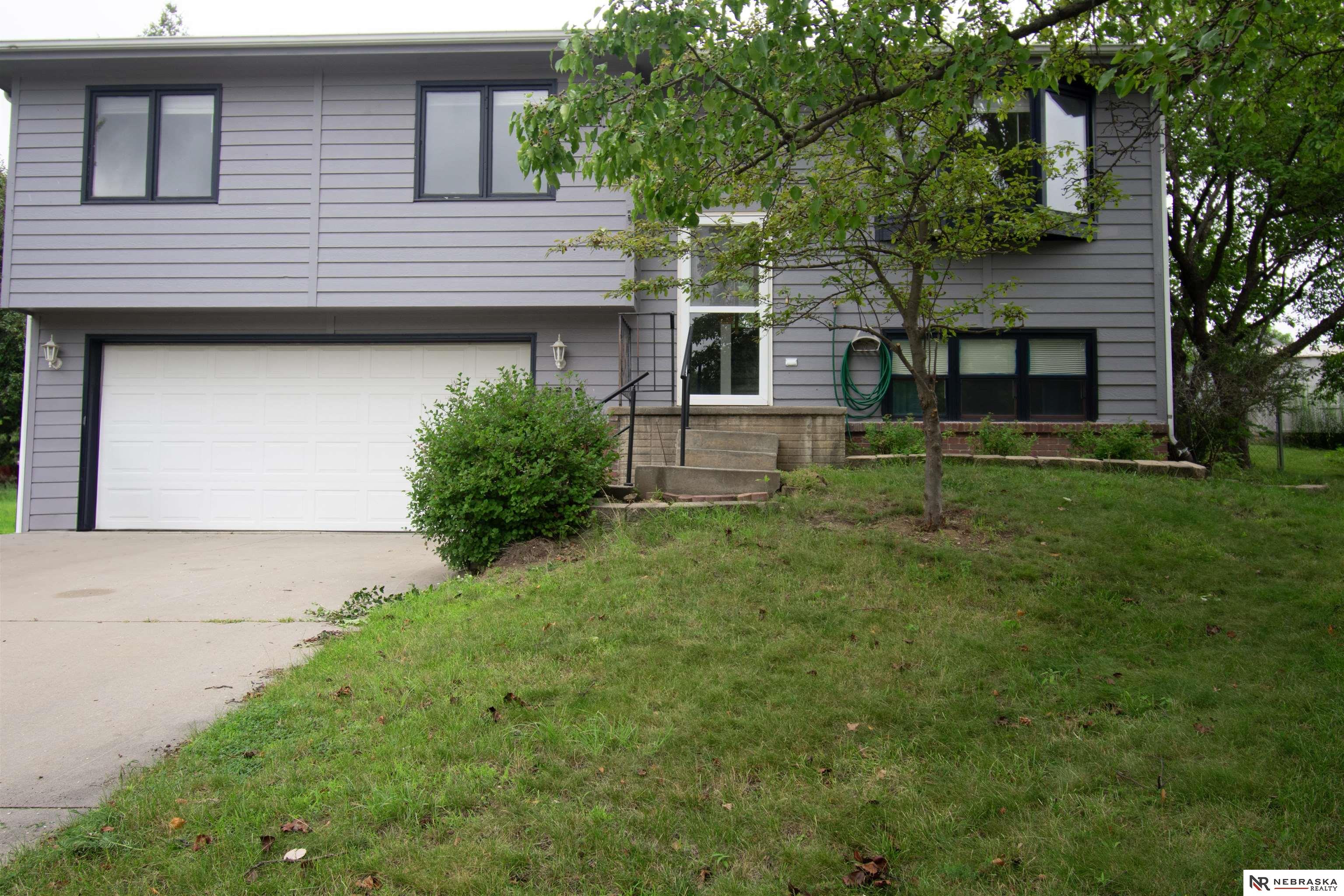 1520 N Gate Circle, Lincoln, Nebraska image 1