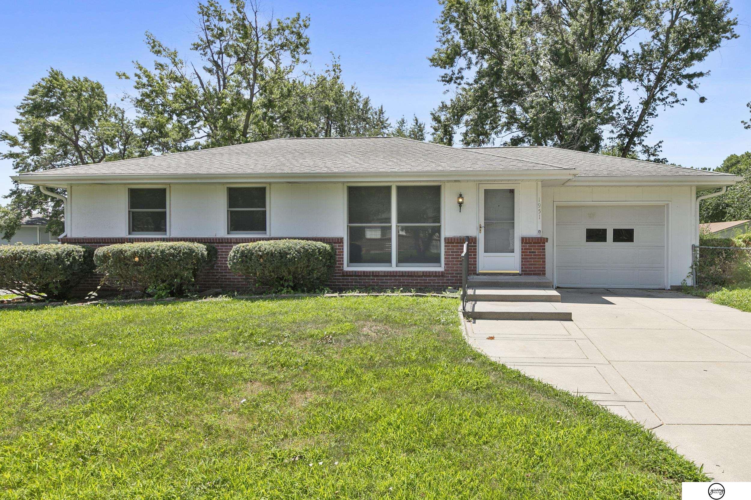1951 Montclair Drive, Lincoln, Nebraska image 1