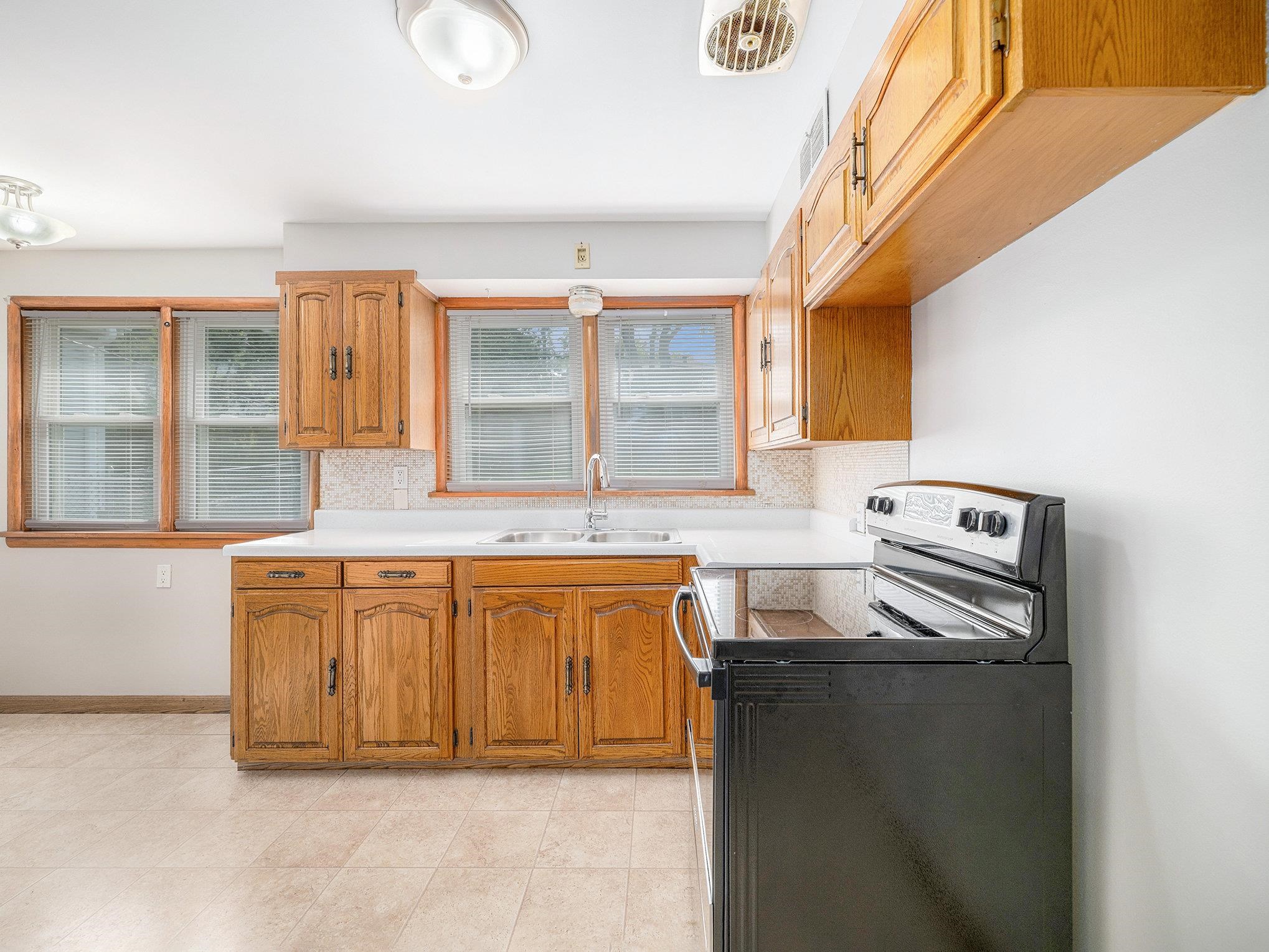 833 N 75 Street, Omaha, Nebraska image 5