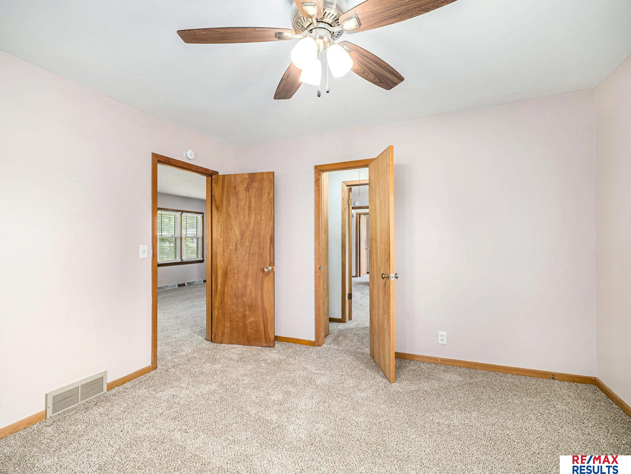 4004 S 39th Street, Omaha, Nebraska image 9