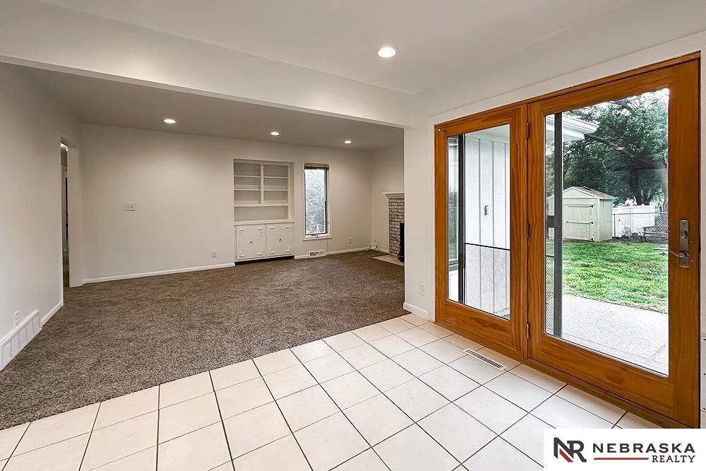 11516 Roanoke Boulevard, Omaha, Nebraska image 22