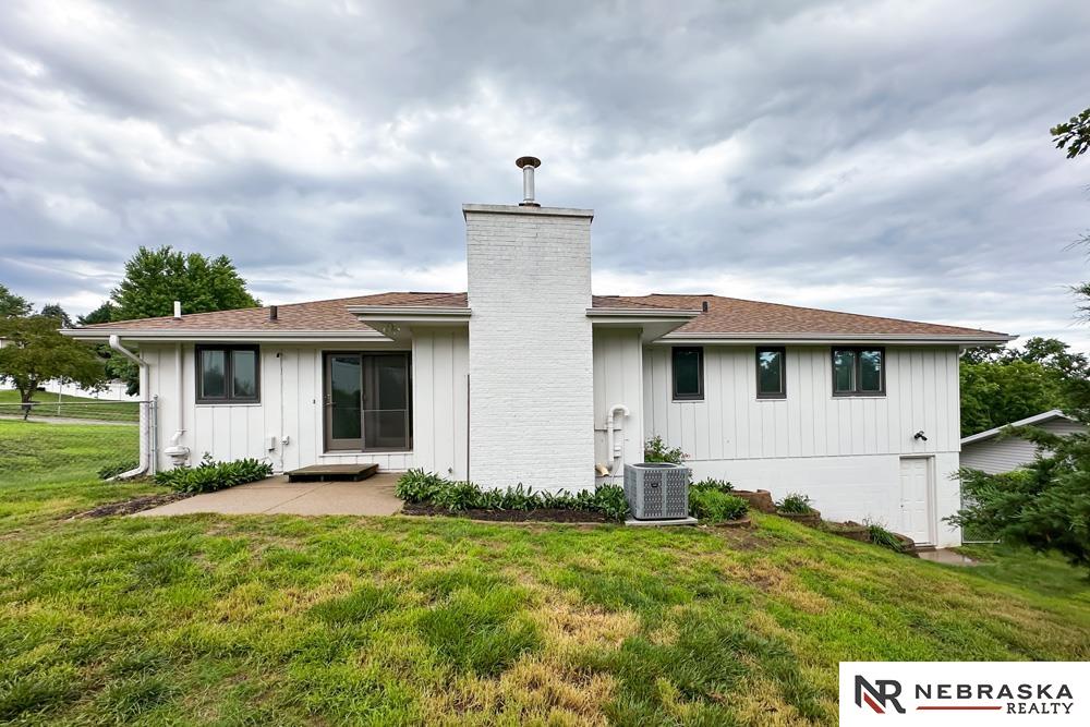 11516 Roanoke Boulevard, Omaha, Nebraska image 38