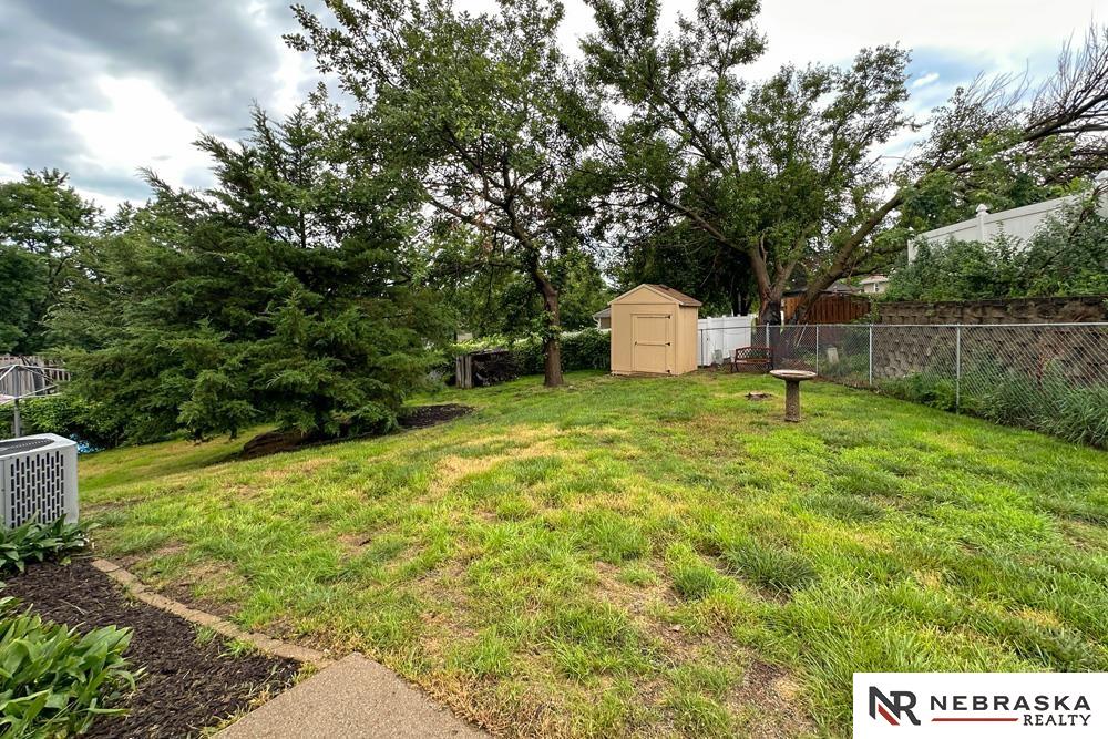 11516 Roanoke Boulevard, Omaha, Nebraska image 39