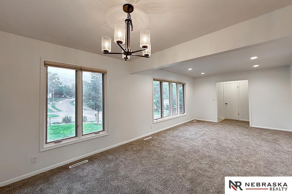 11516 Roanoke Boulevard, Omaha, Nebraska image 6