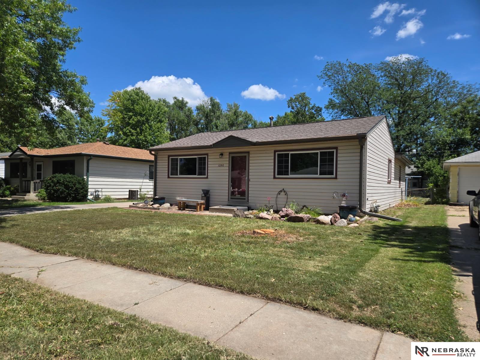 1250 N 55th Street, Lincoln