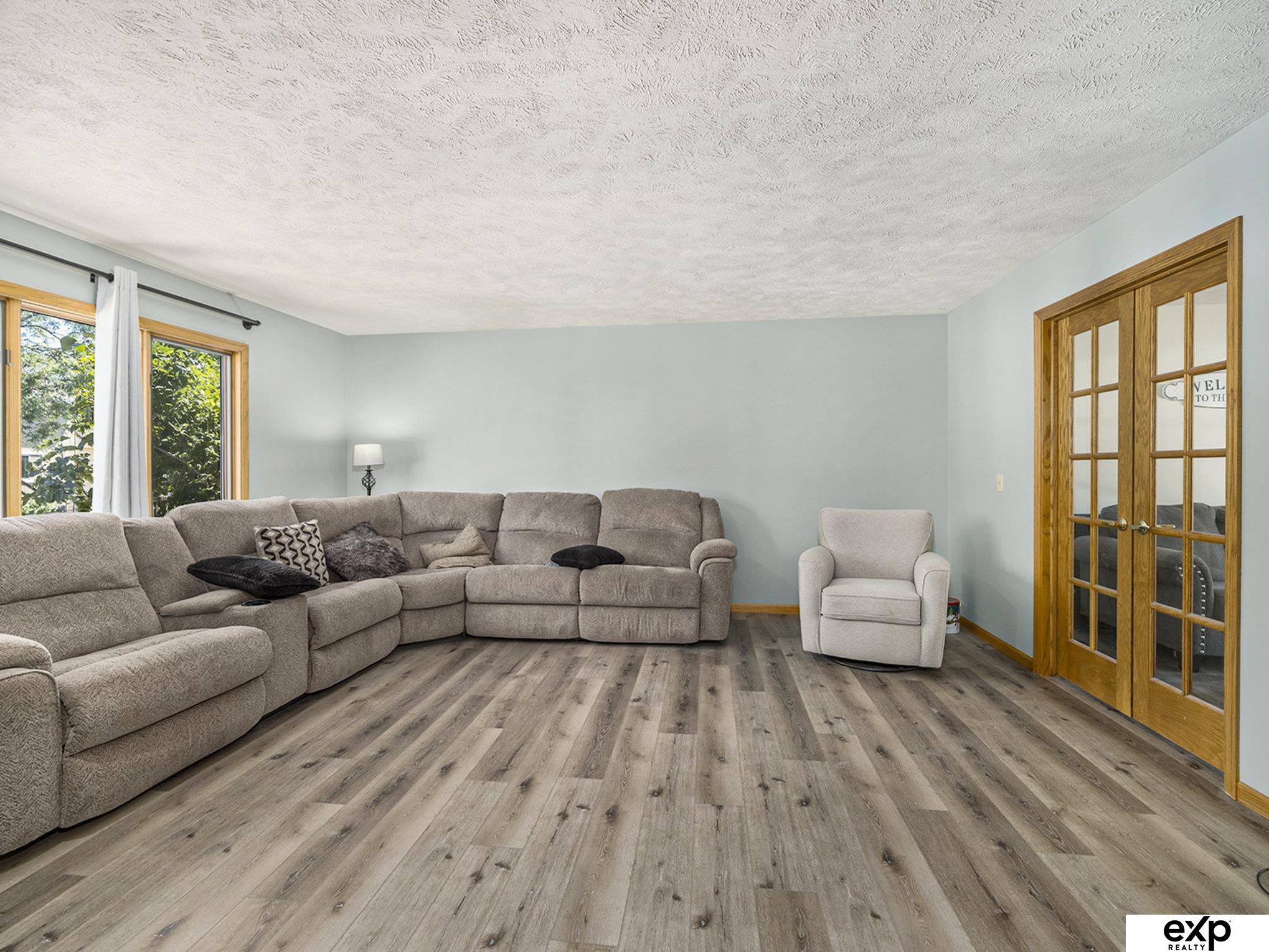 1010 Hogan Drive, Papillion, Nebraska image 12